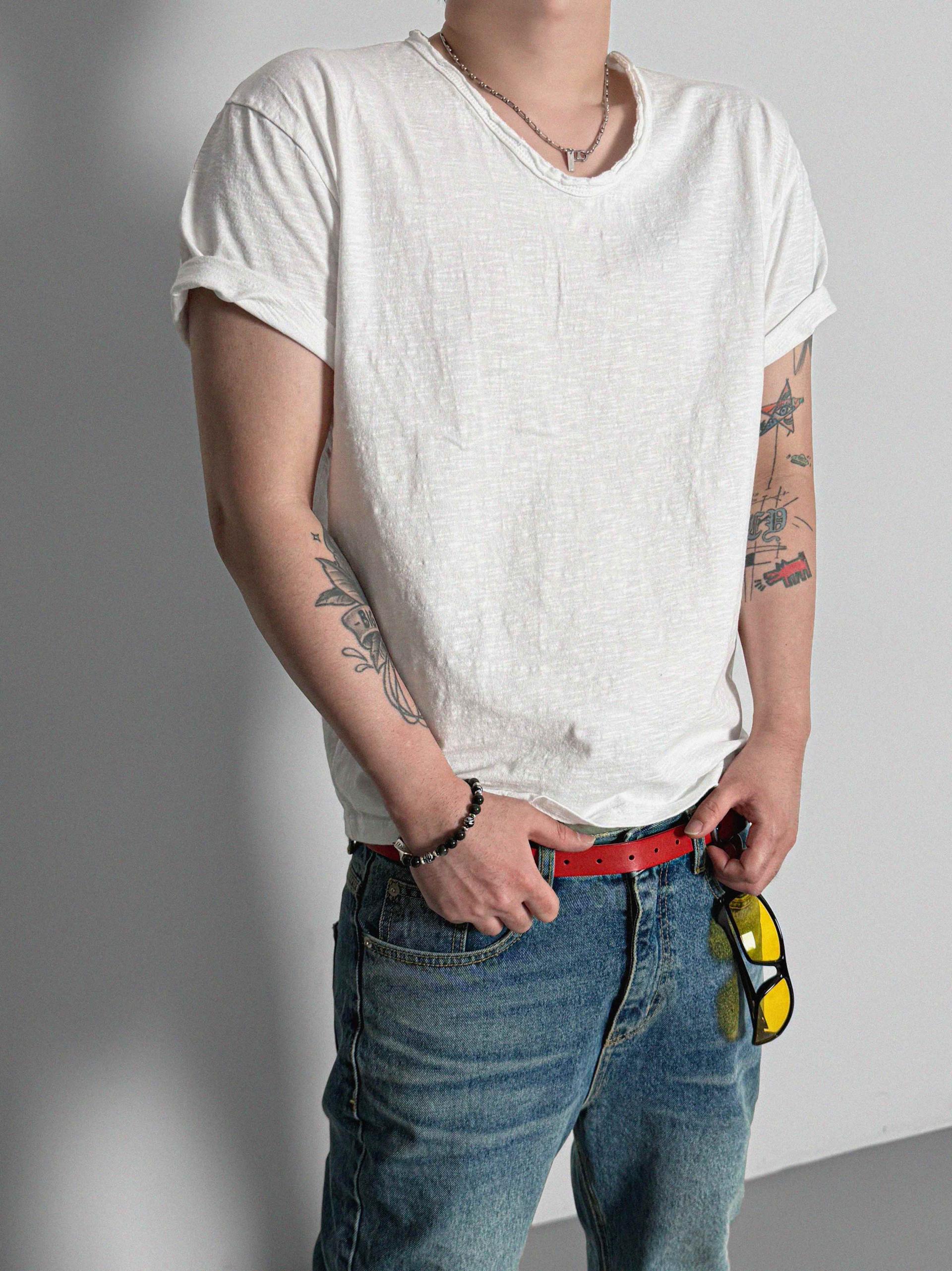 Slab cut u-neck half t