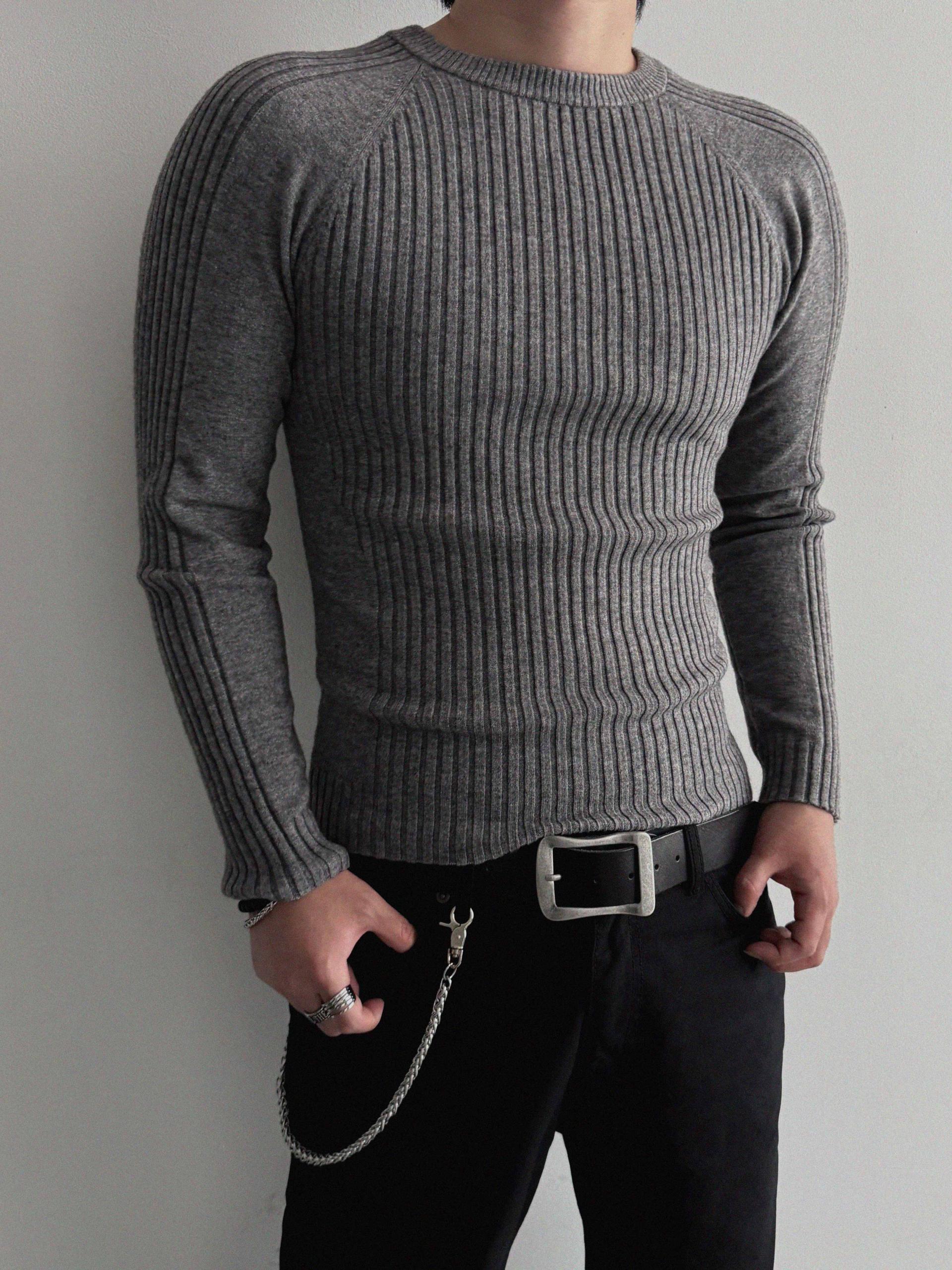 Irregular ribbed raglan muscle knit