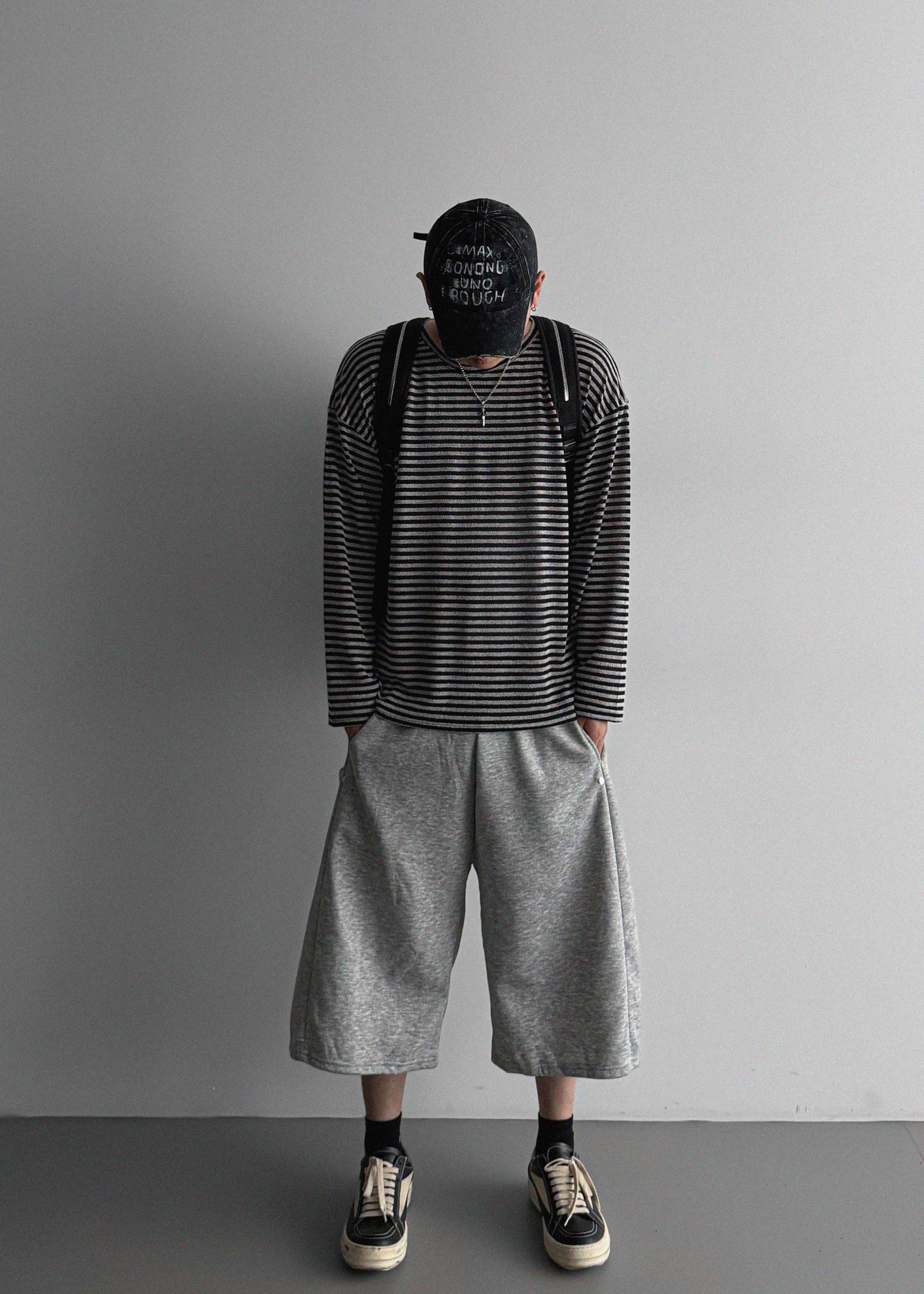 Side snap bermuda sweat pants