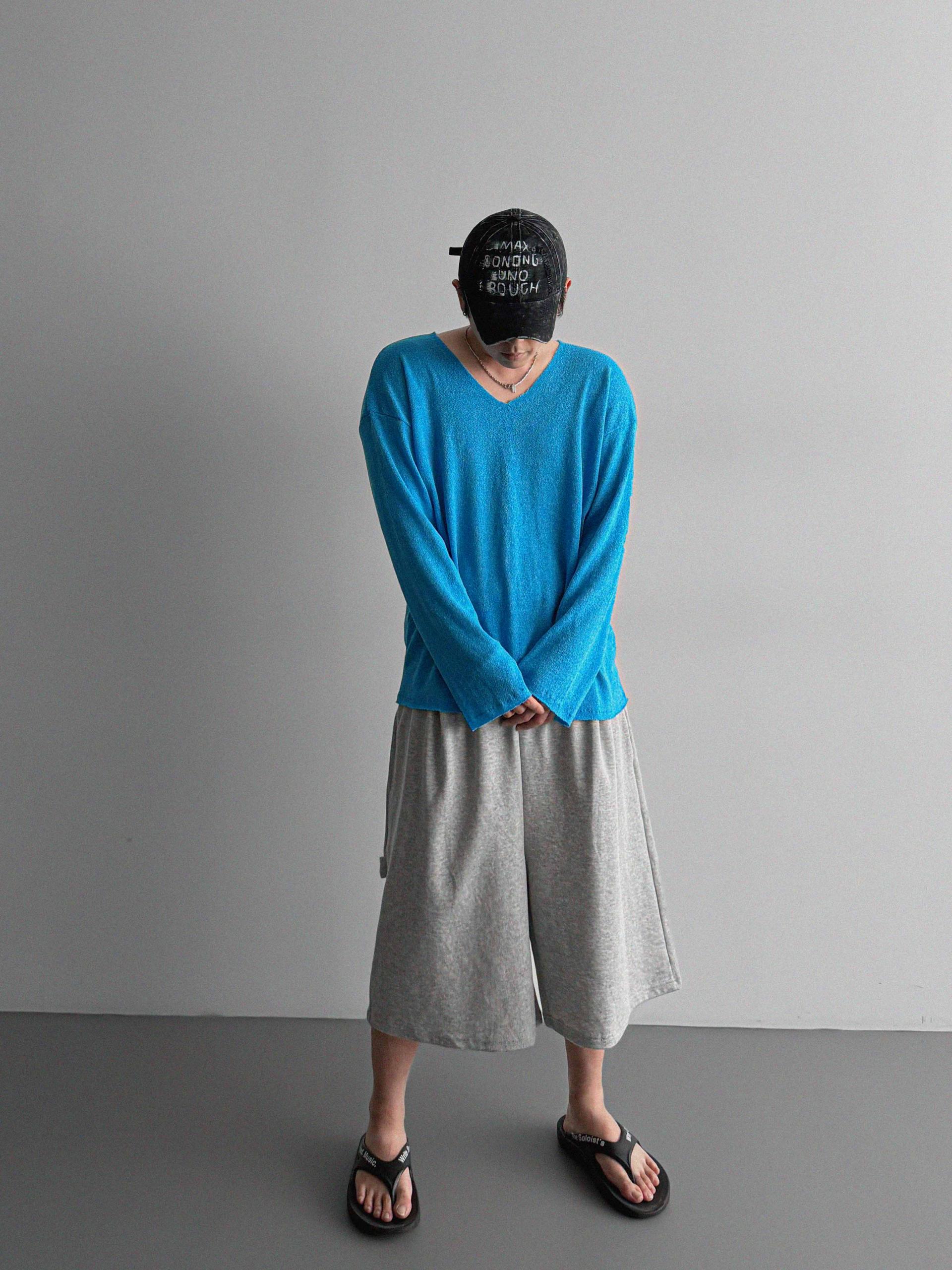 Linen v neck cut out knit