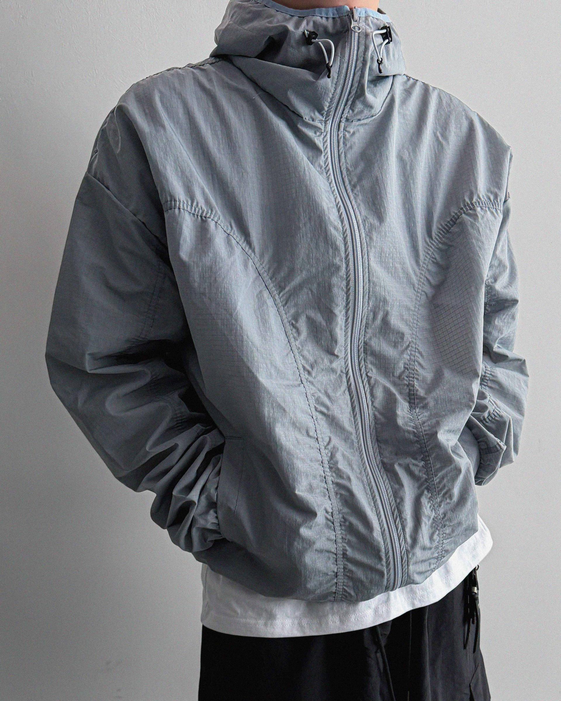 Core shirring waterproof hooded jacket
