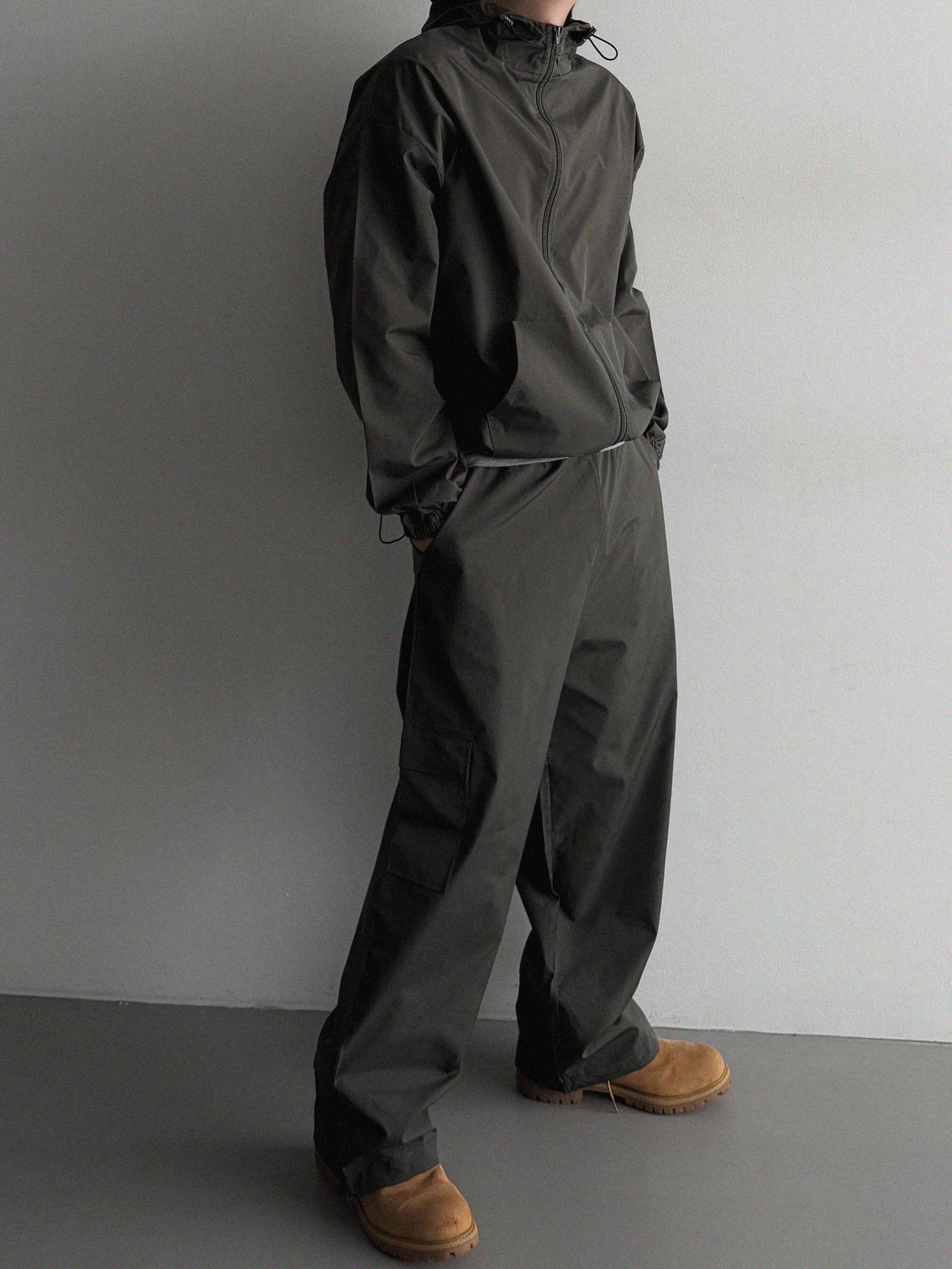 Space set-up [Wind breaker & Cargo pants]