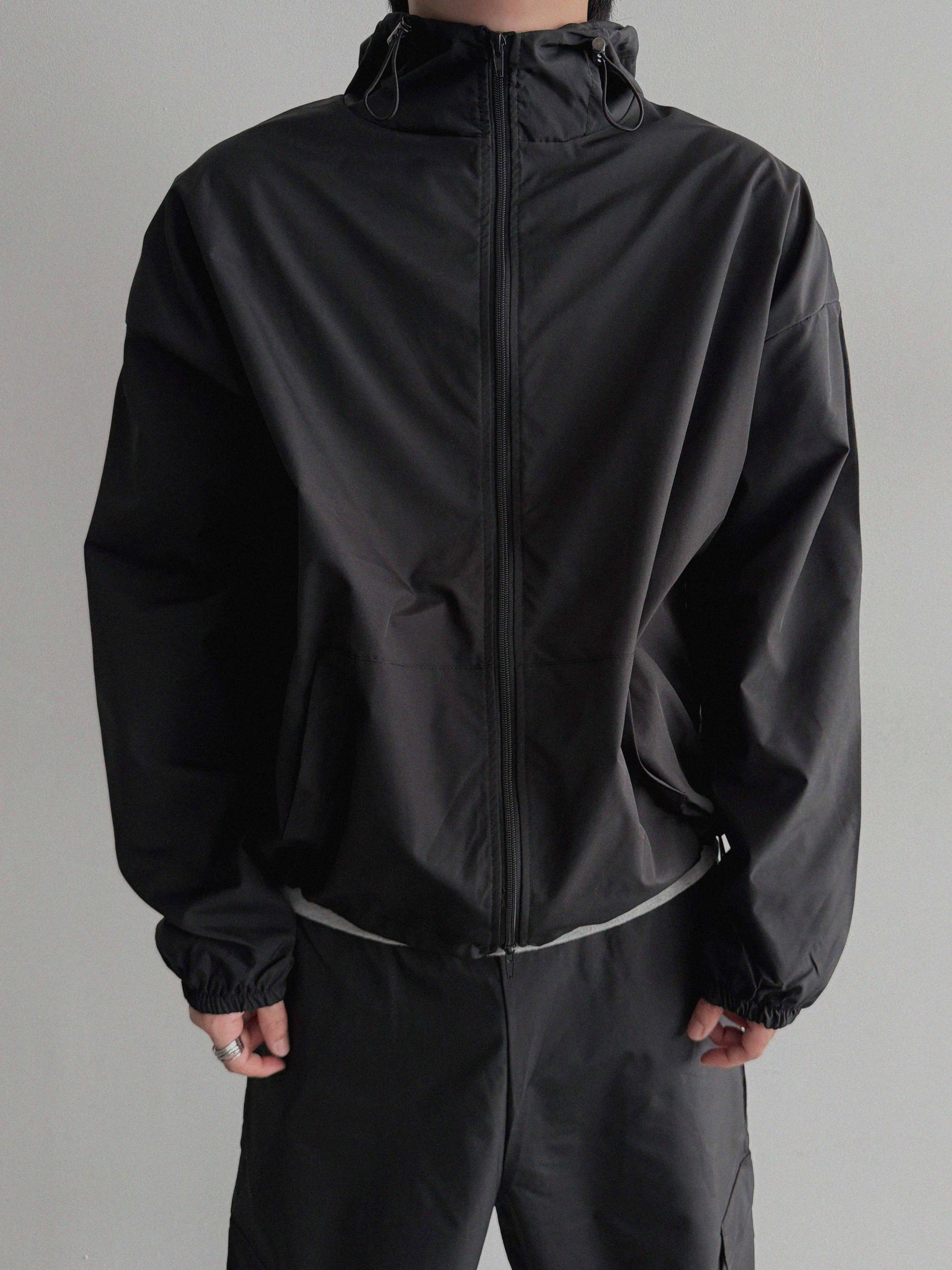 Space set-up [Wind breaker & Cargo pants]