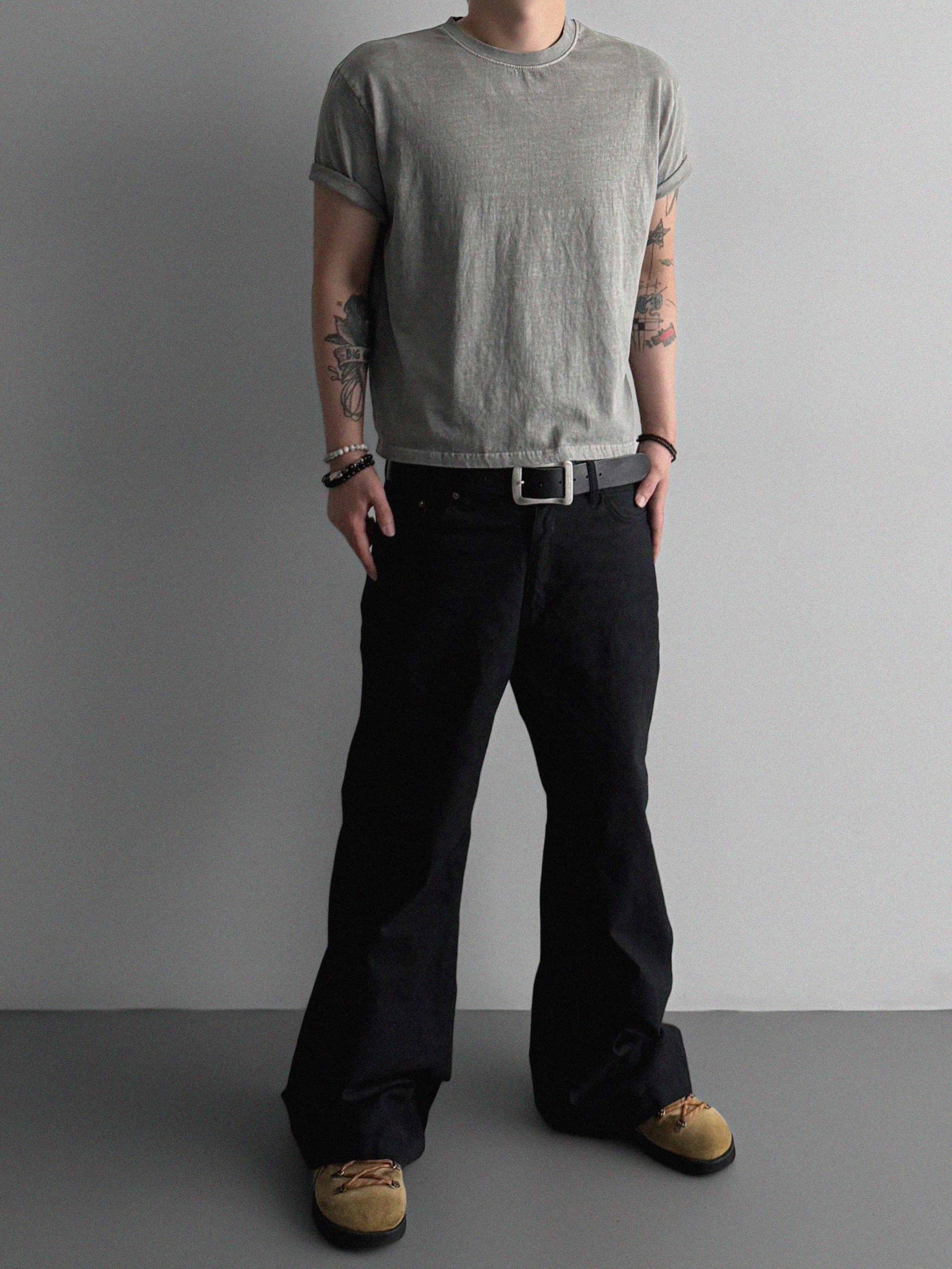Fade pigment crop half t