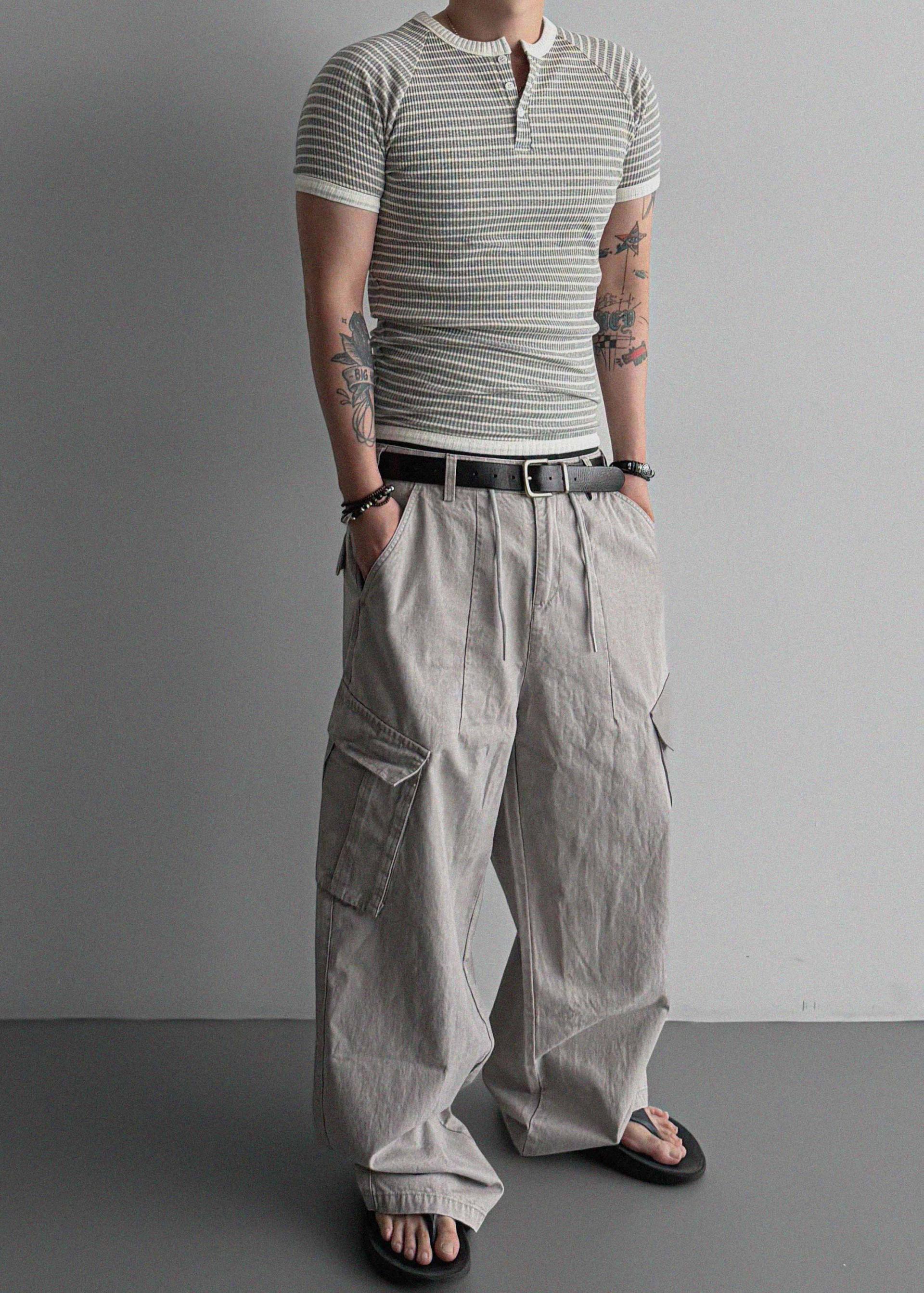 Ribbed stripe henley neck muscle half T