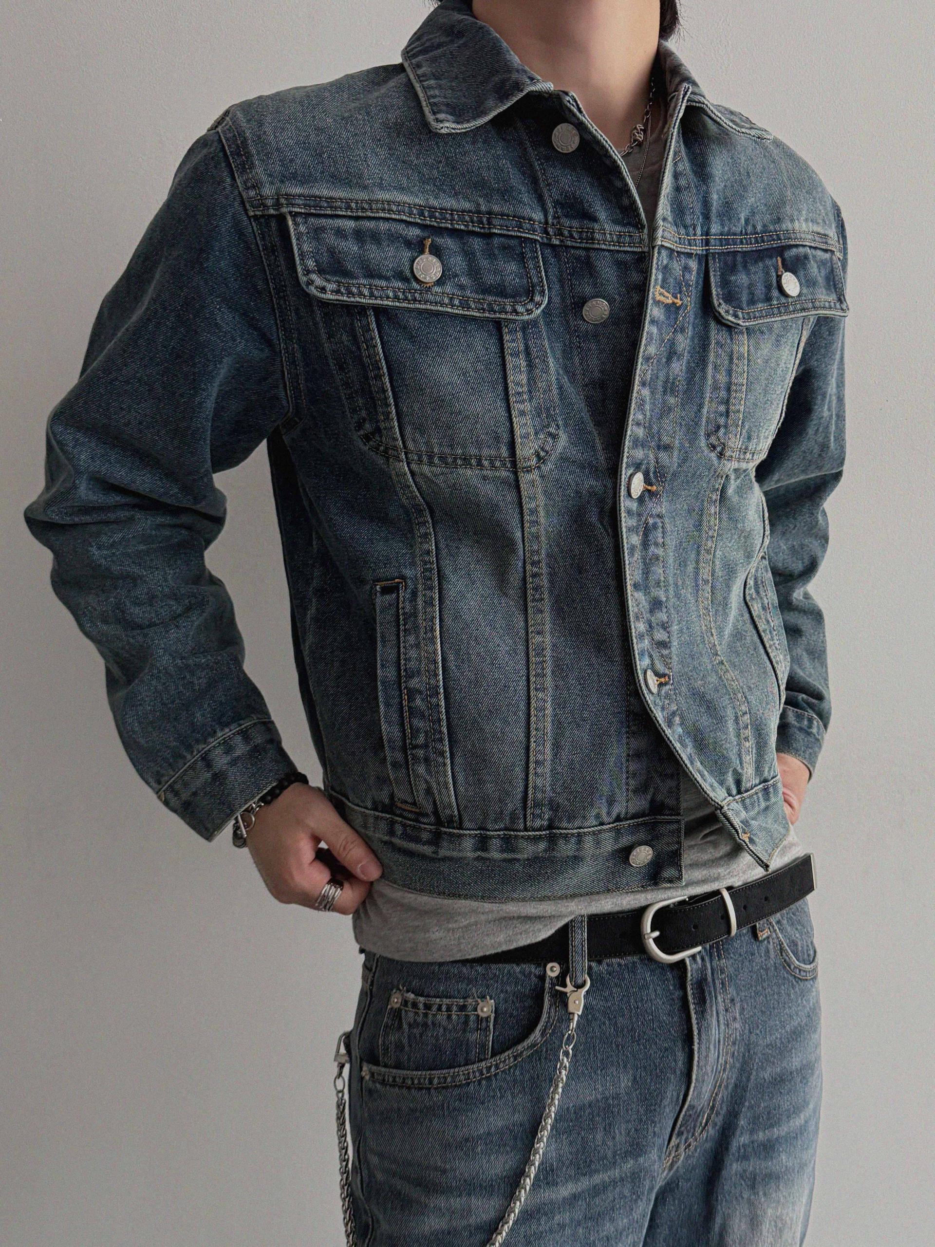 Minimal basic crop denim jacket