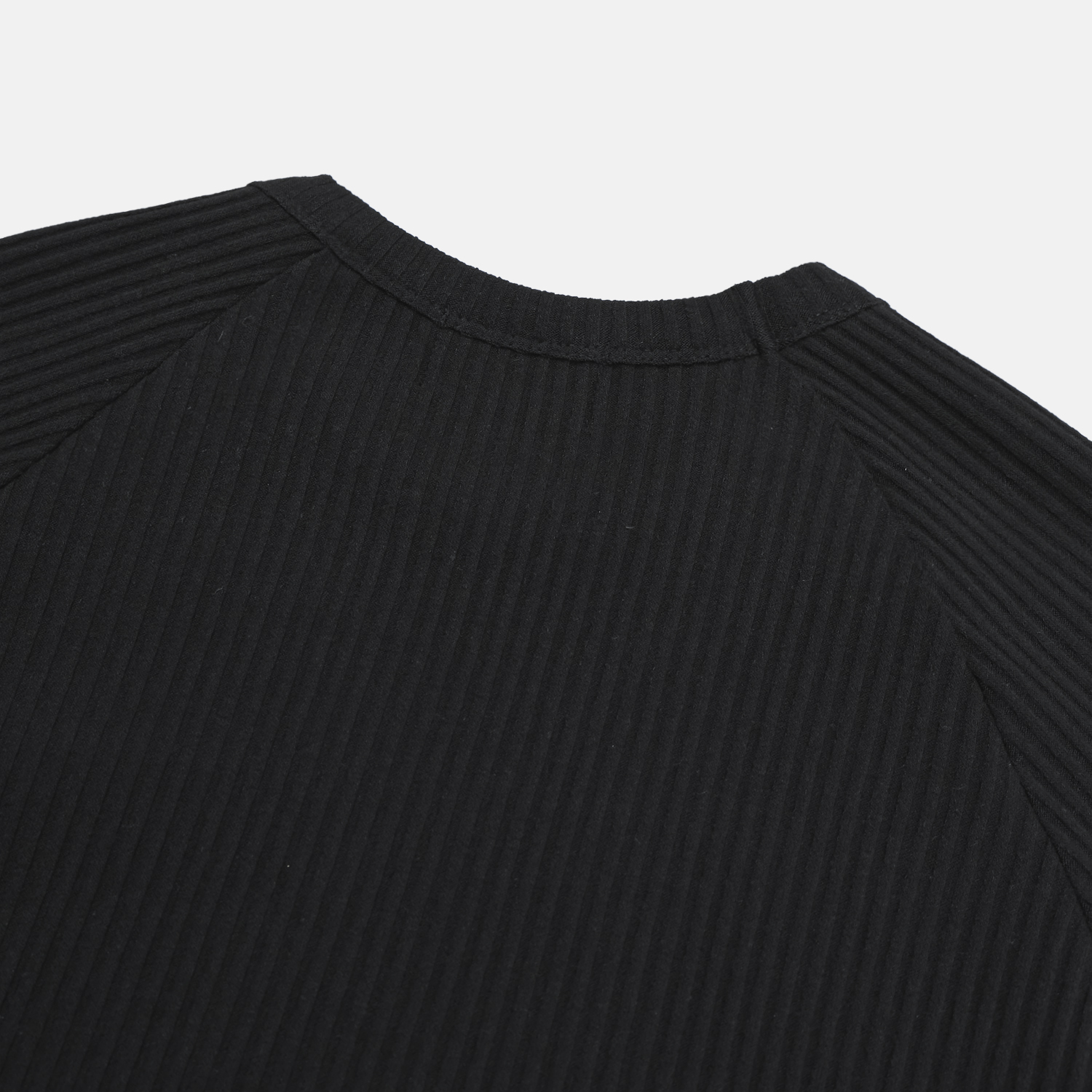 Solid ribbed raglan muscle t