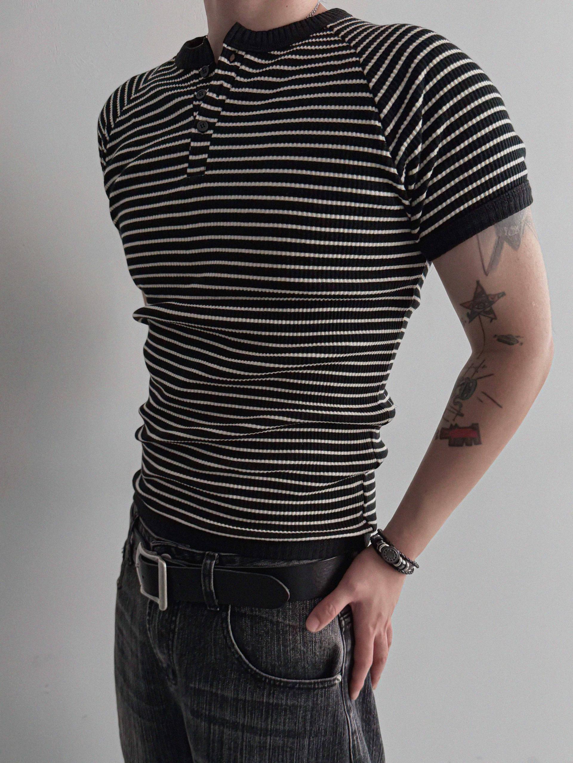 Ribbed stripe henley neck muscle half T
