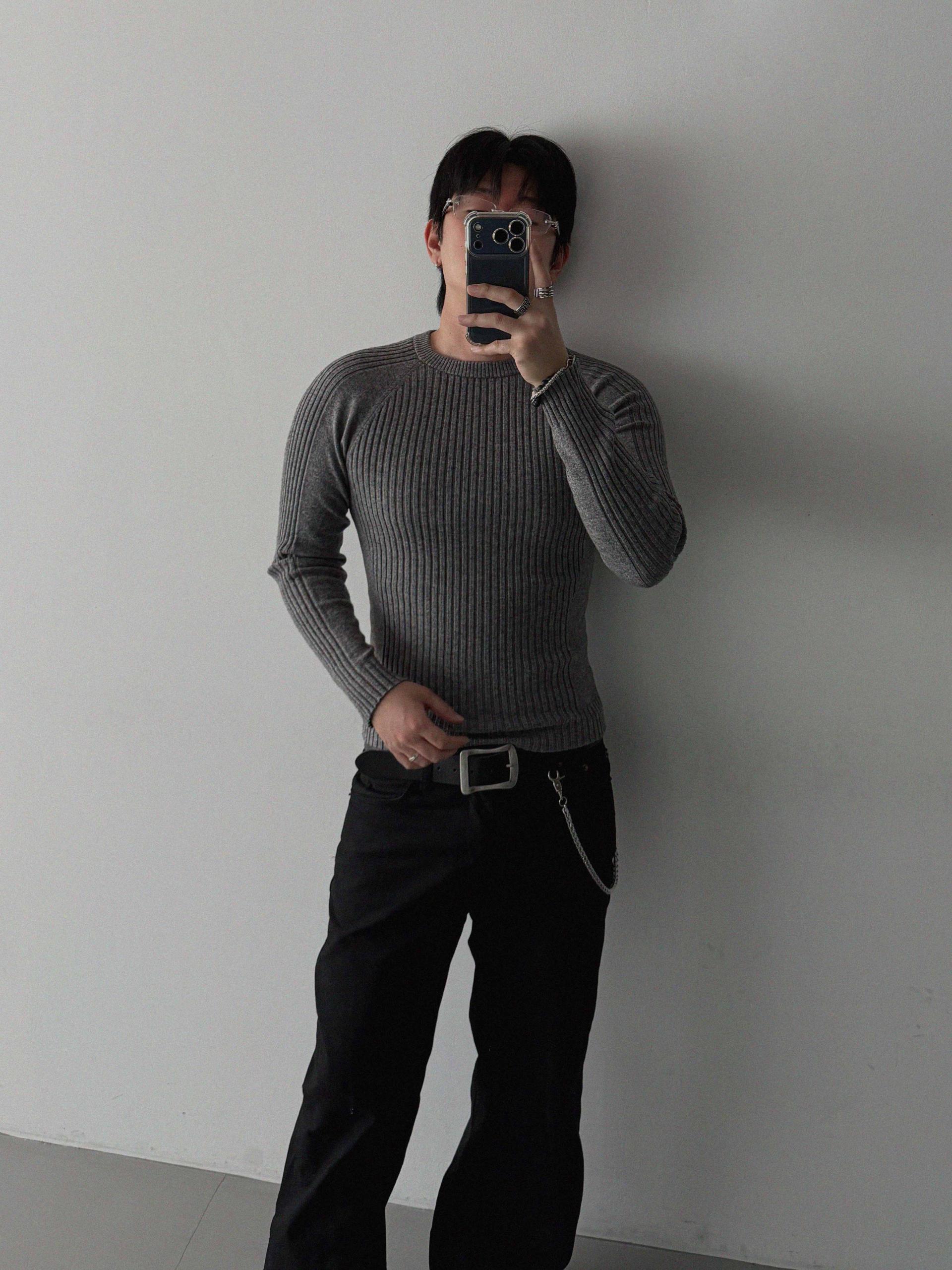 Irregular ribbed raglan muscle knit