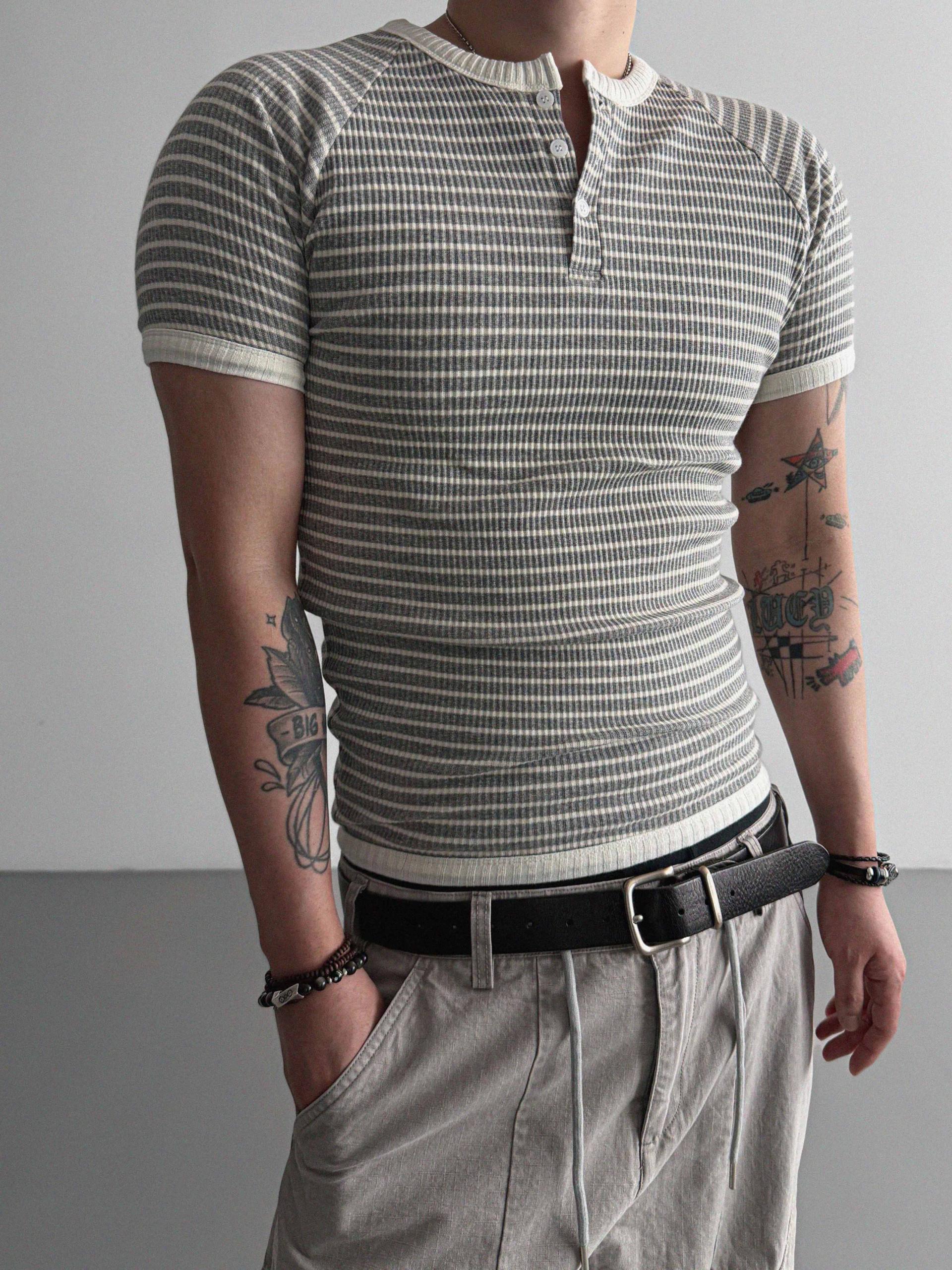 Ribbed stripe henley neck muscle half T