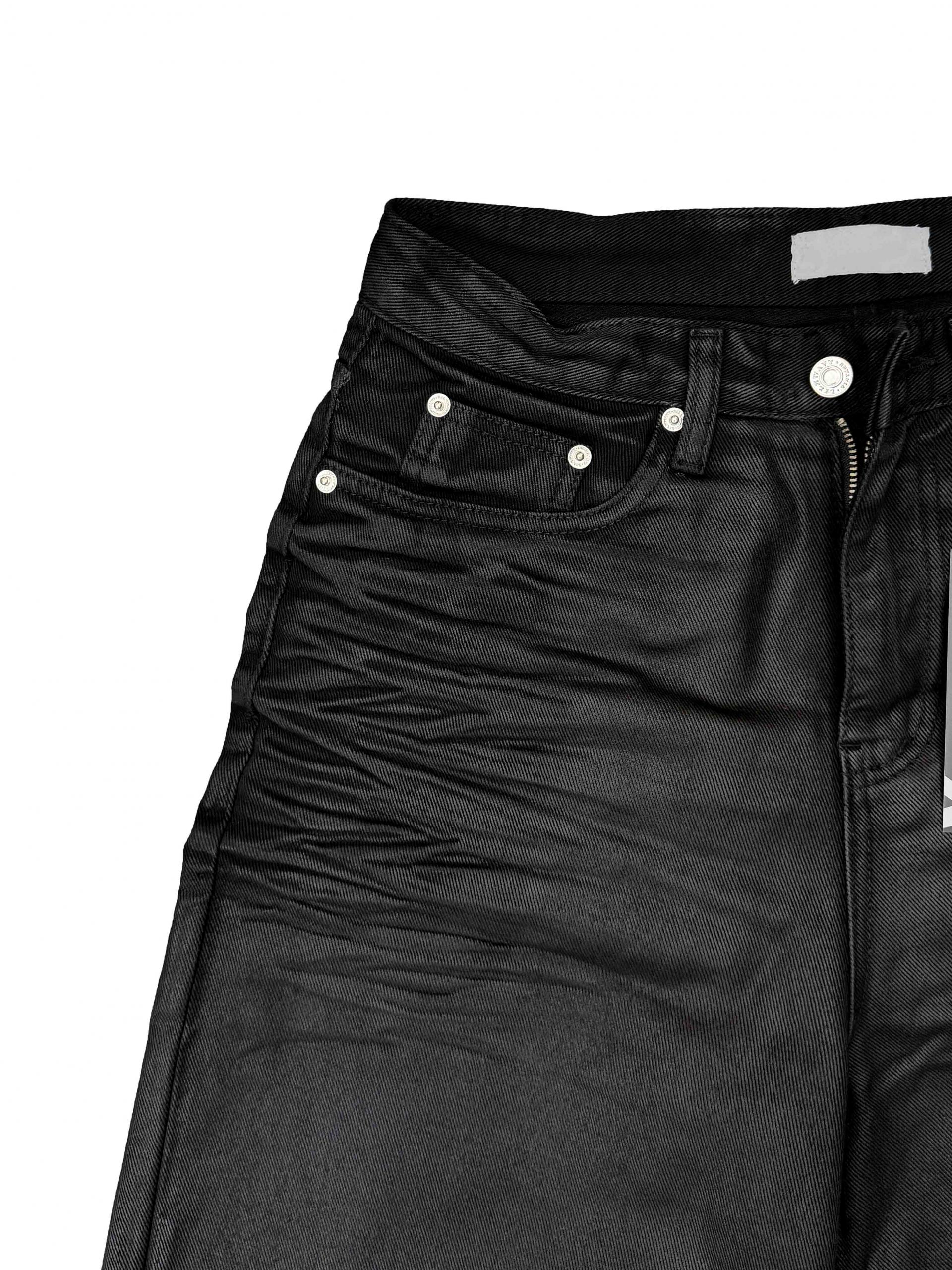 Embo-coated bermuda pants