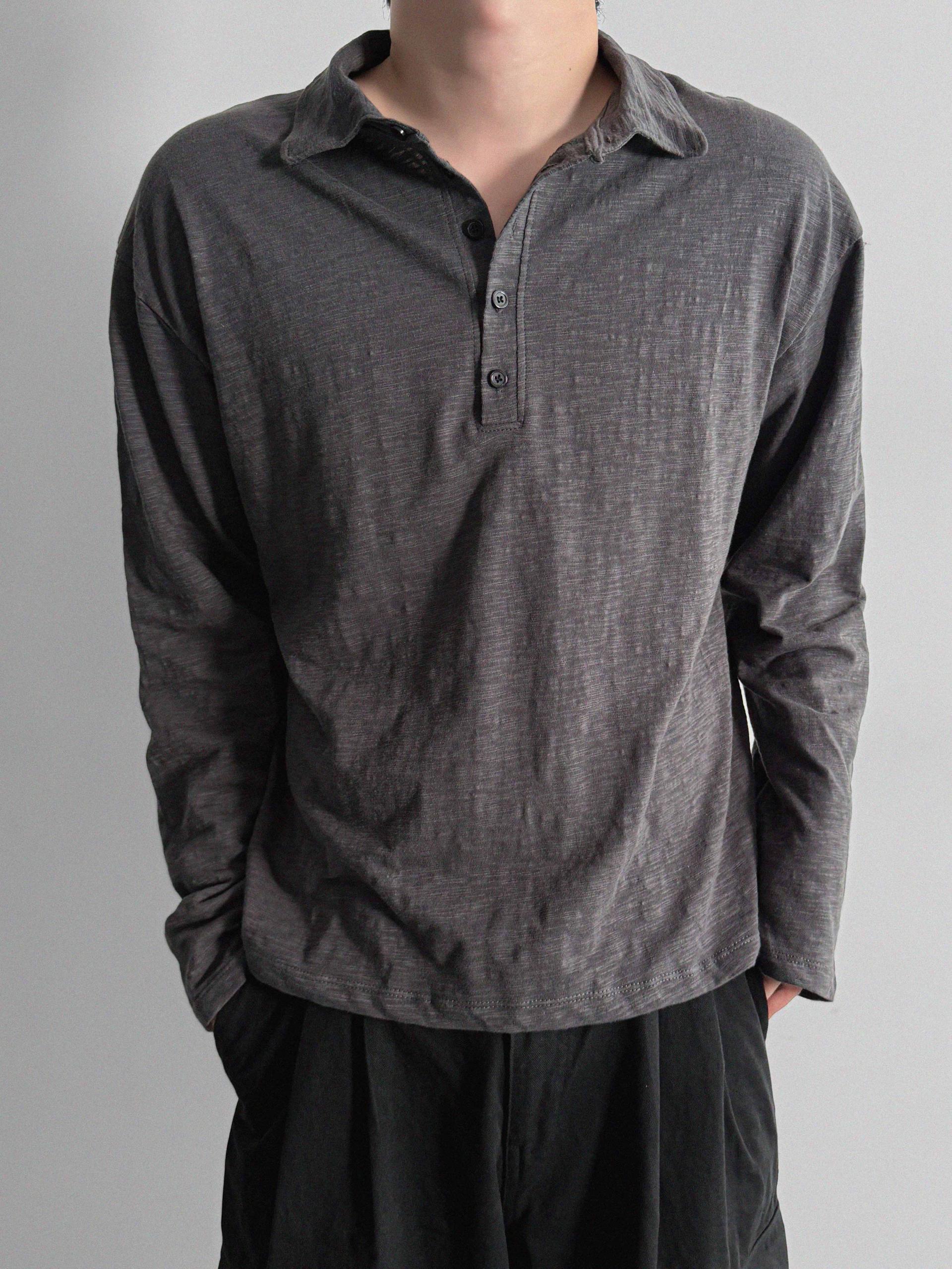 Slab 5 button collar t