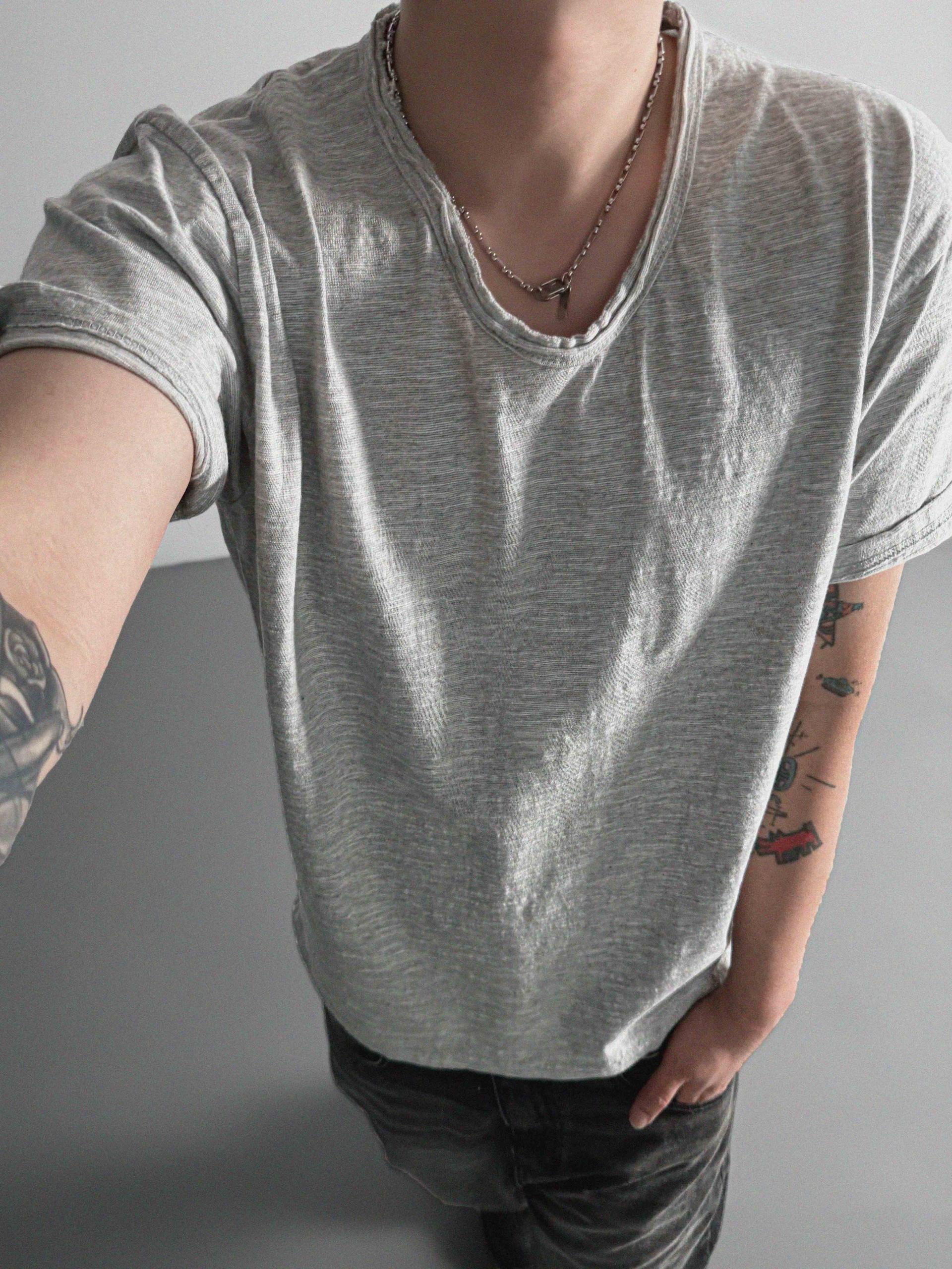Slab cut u-neck half t