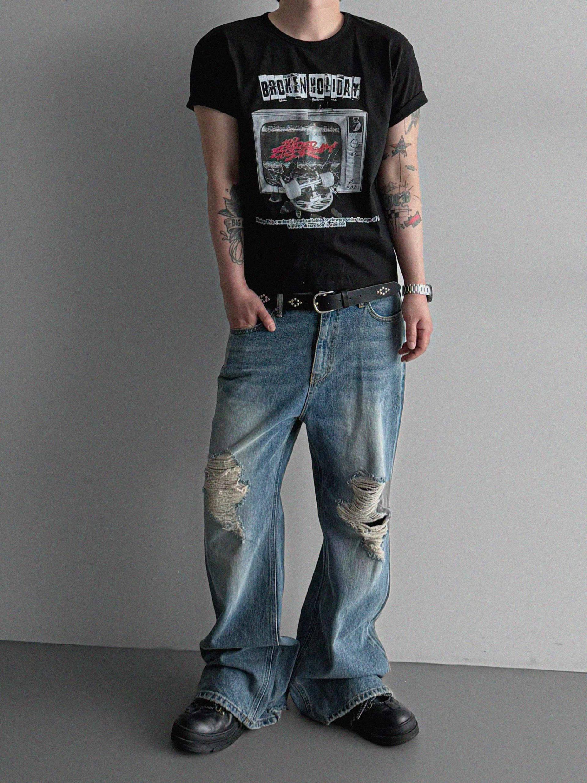 Broken crop half t