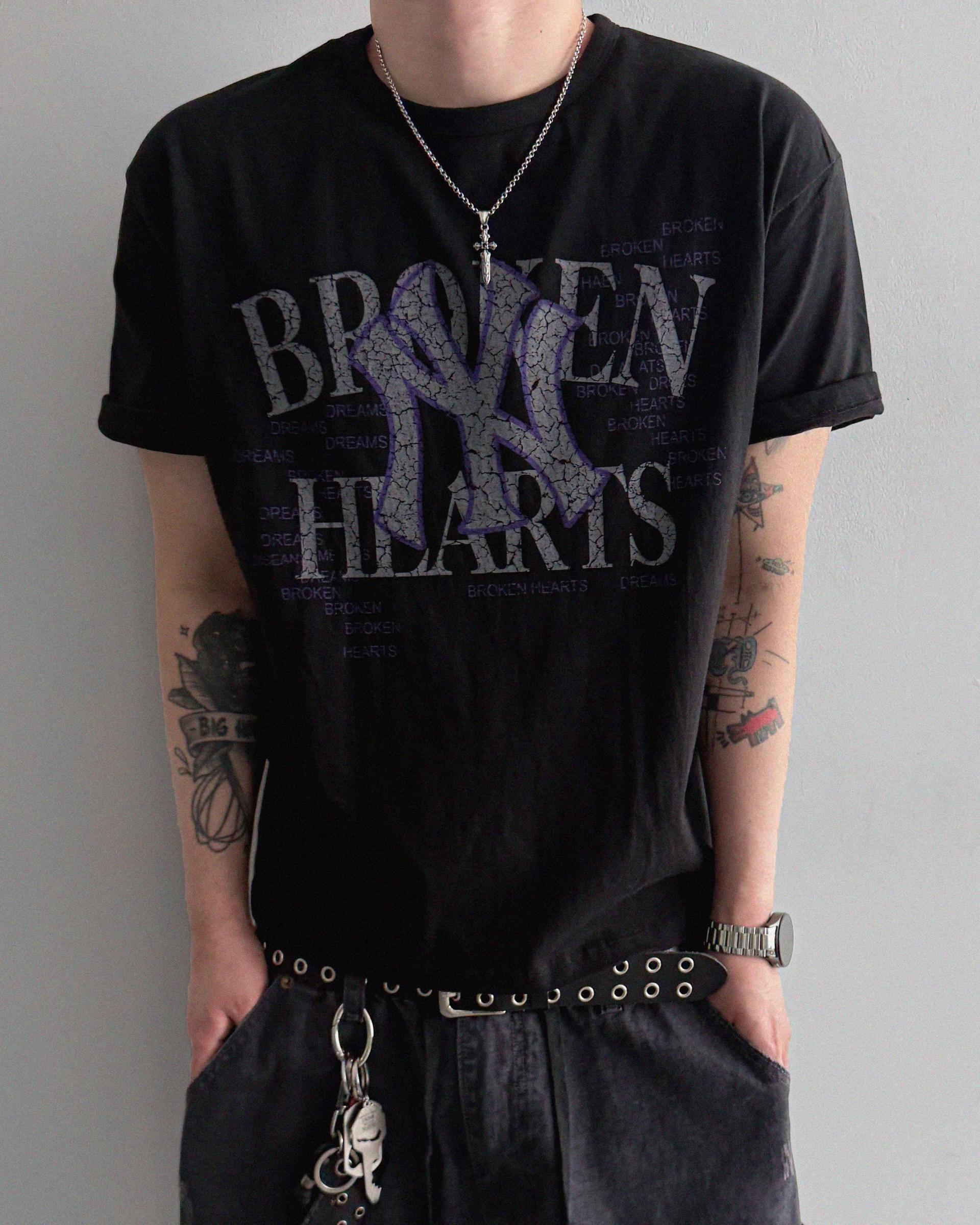 Broken crop half t