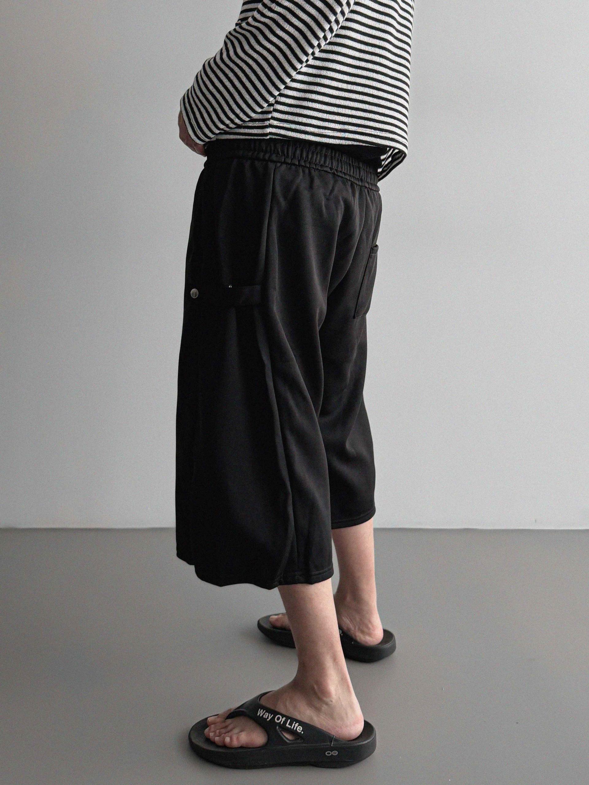 Side snap bermuda sweat pants