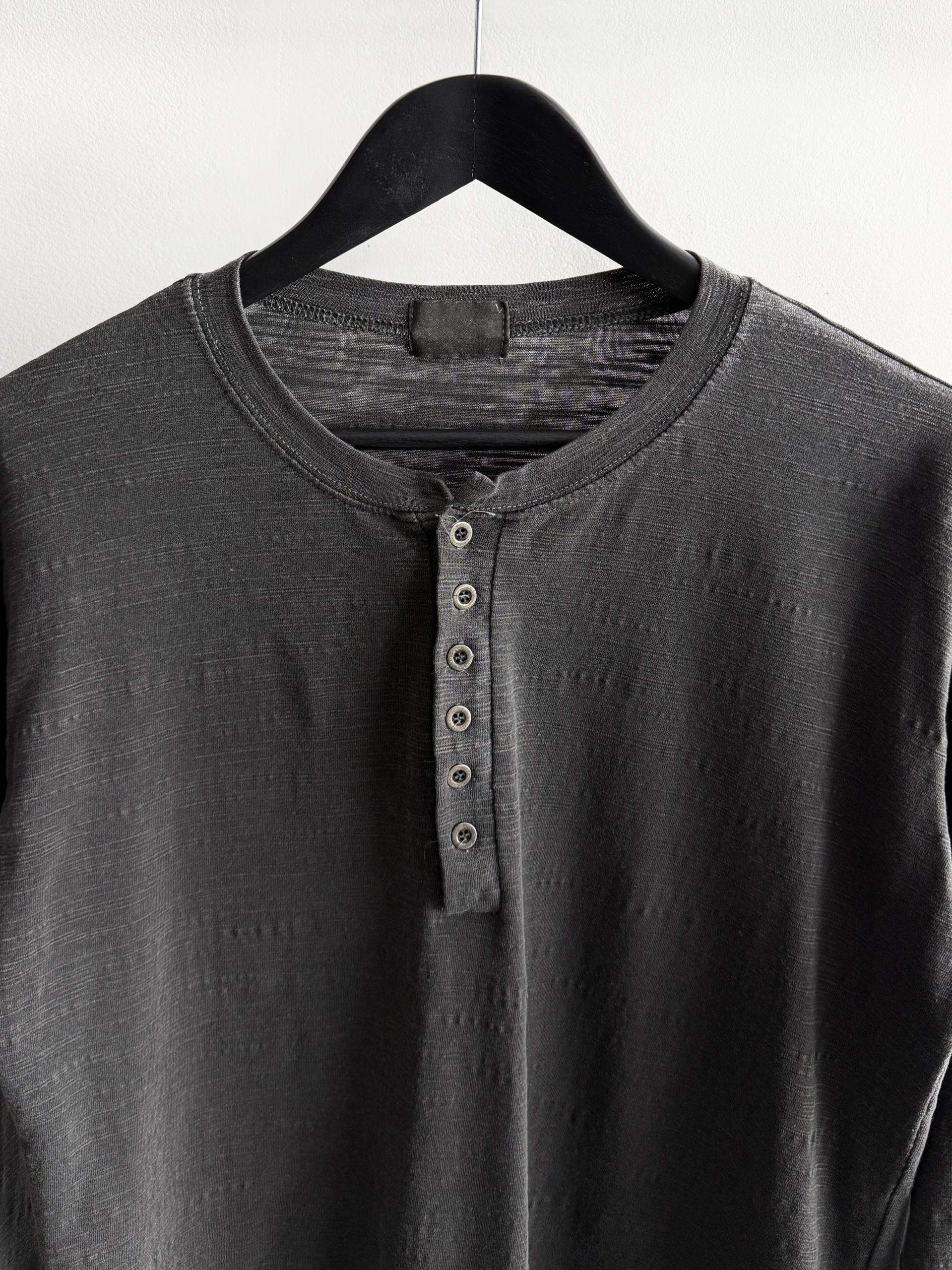 Pigment slub henley neck t