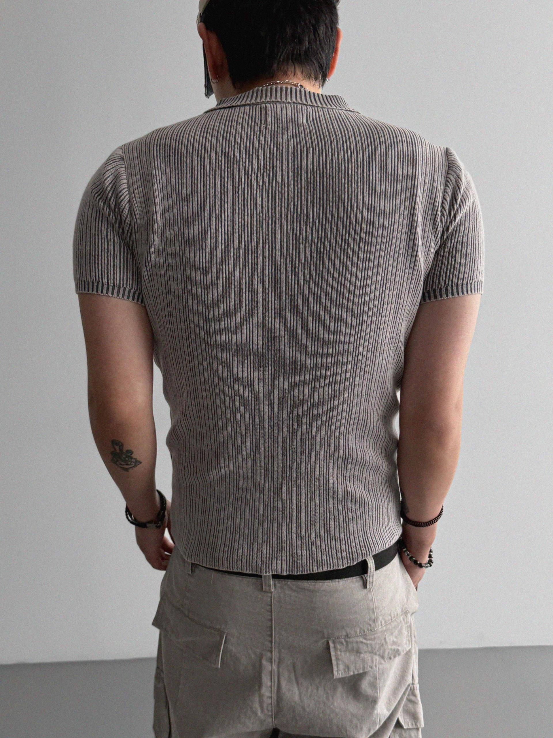 Garments ribbed collar muscle half T