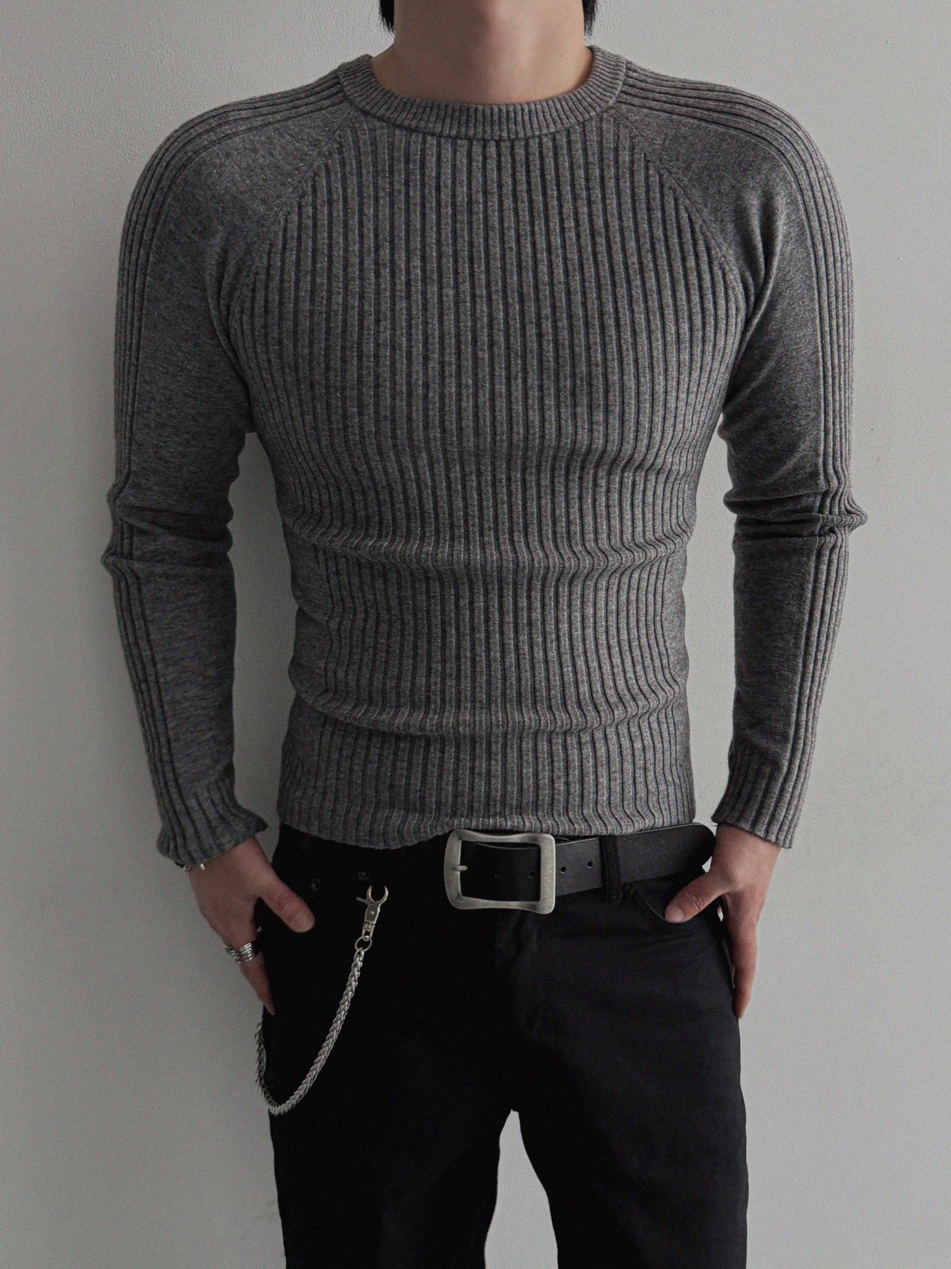 Irregular ribbed raglan muscle knit