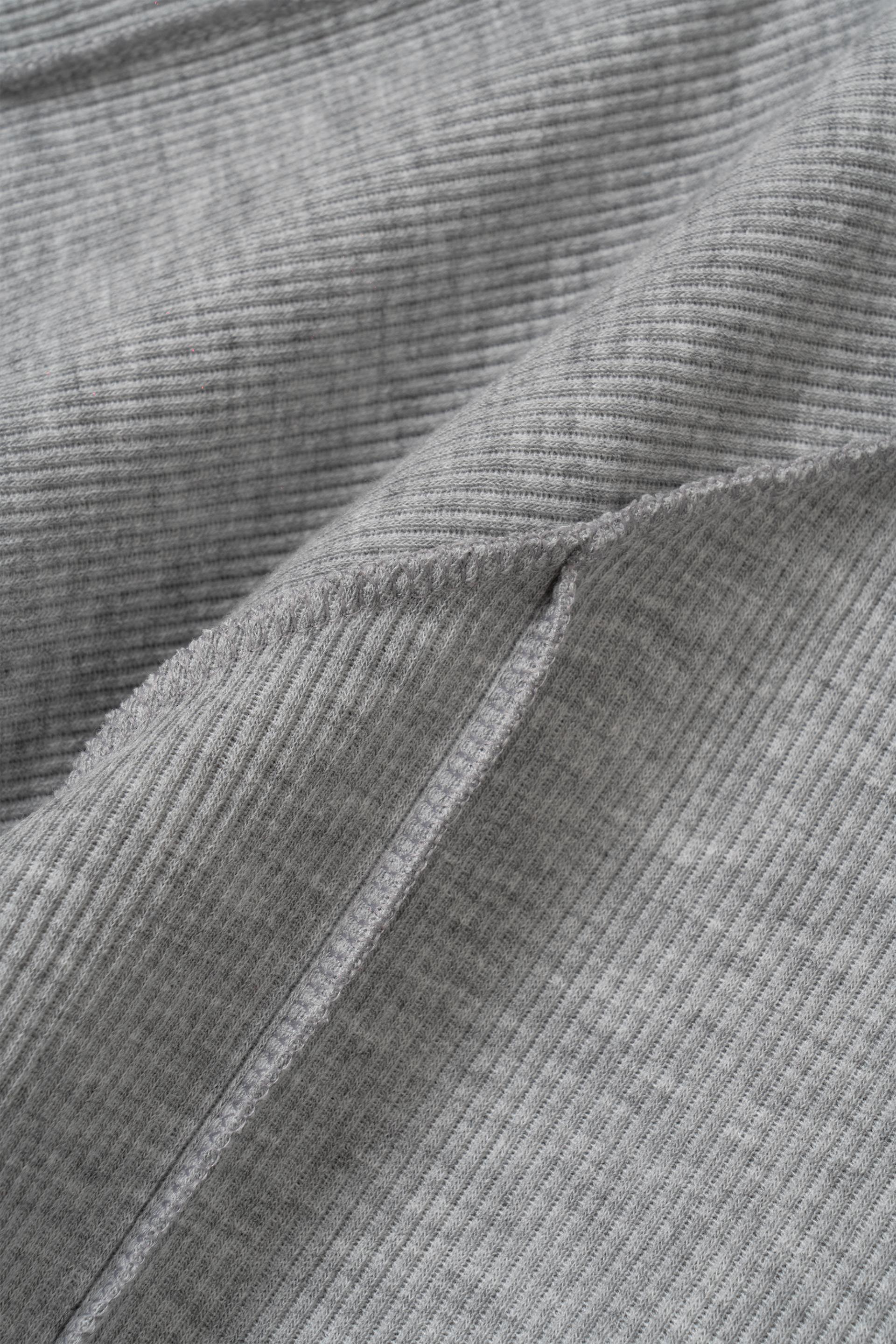 Outside incision ribbed muscle half t