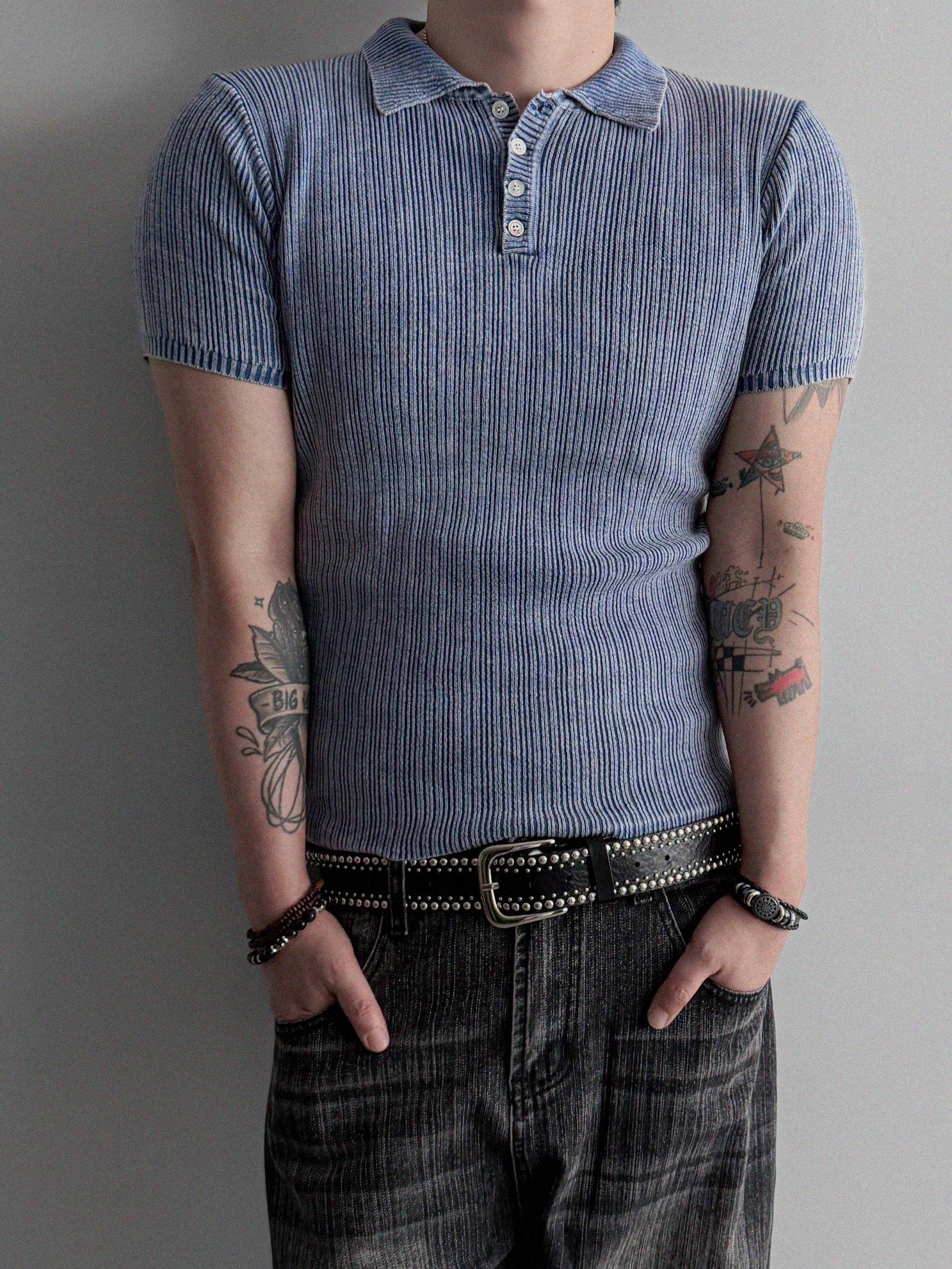 Garments ribbed collar muscle half T
