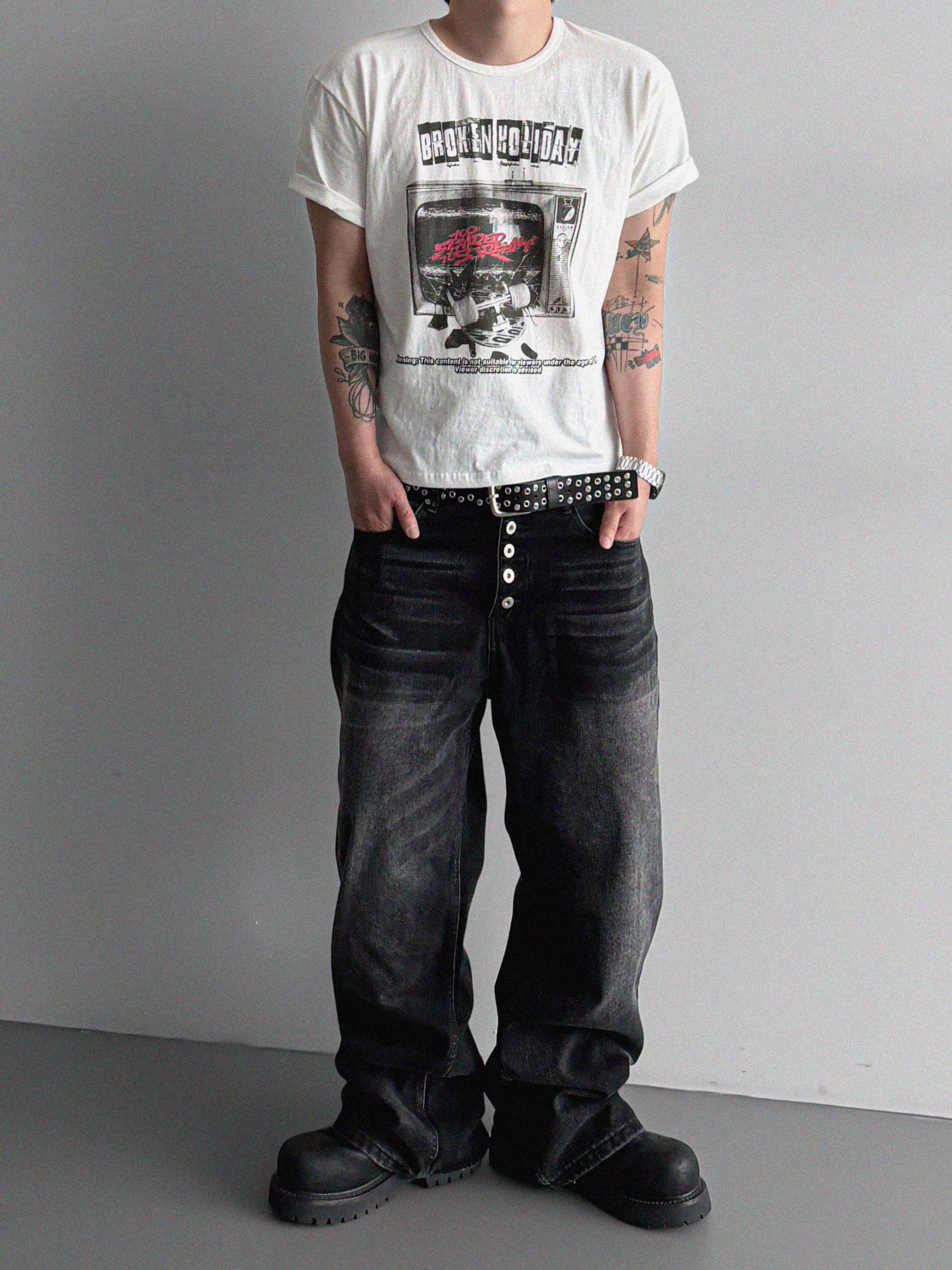 Broken crop half t