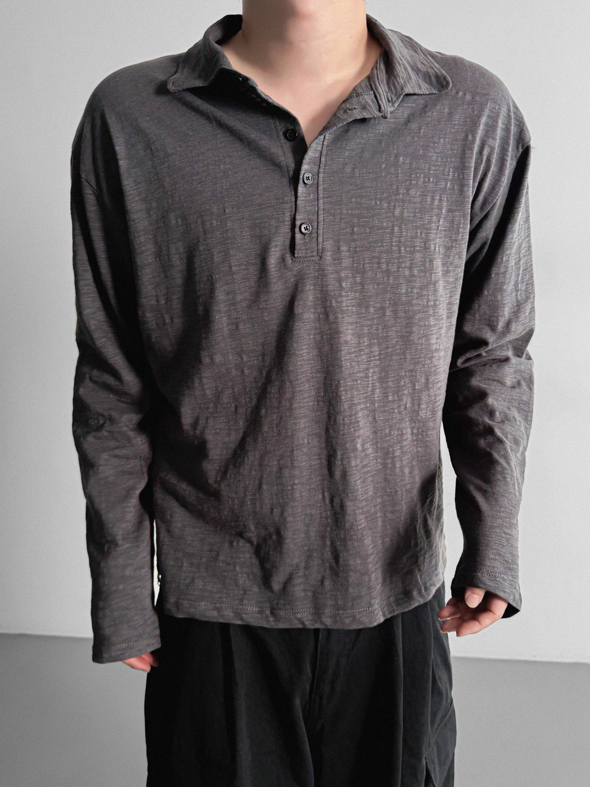 Slab 5 button collar t