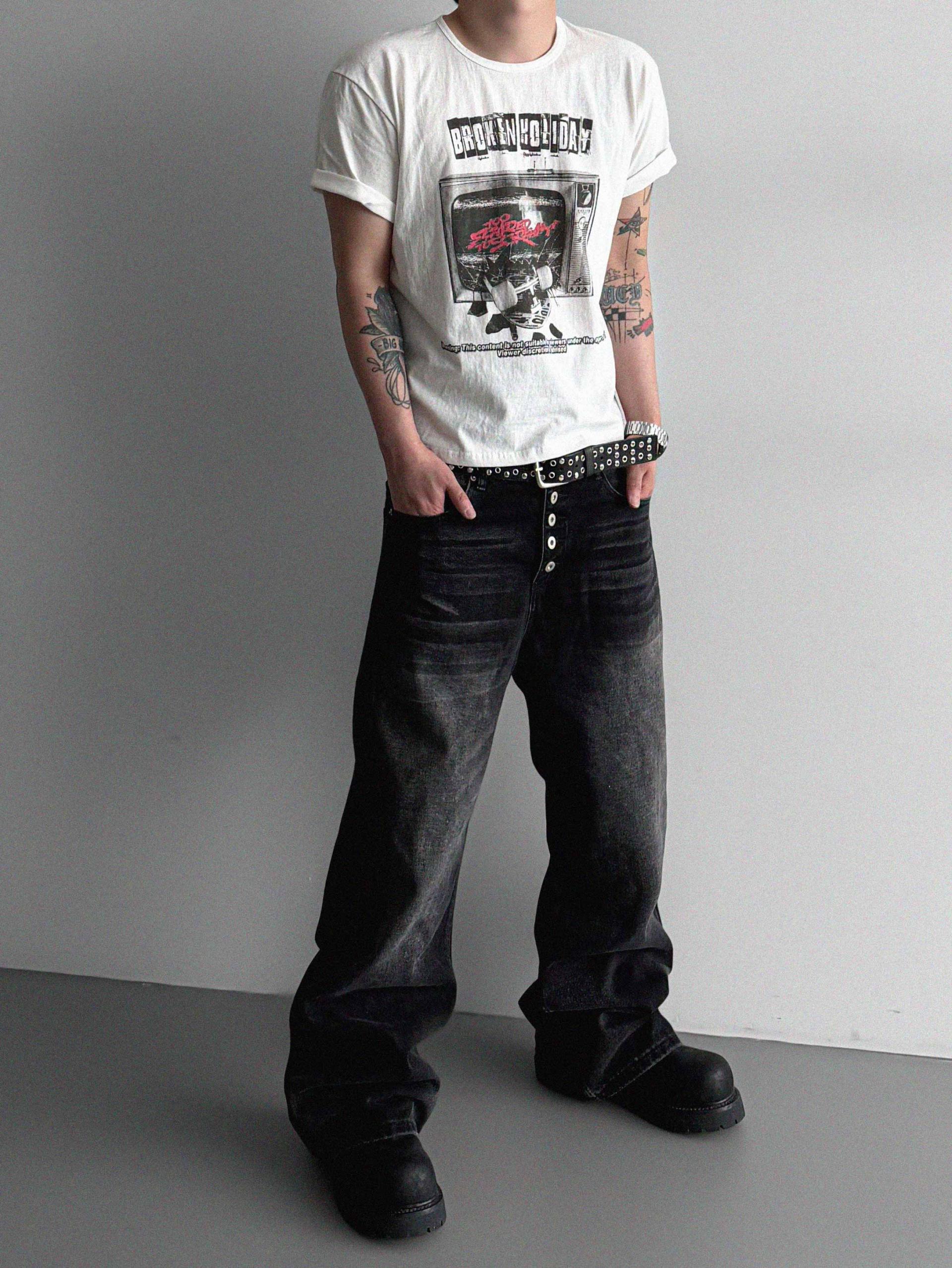 Broken crop half t