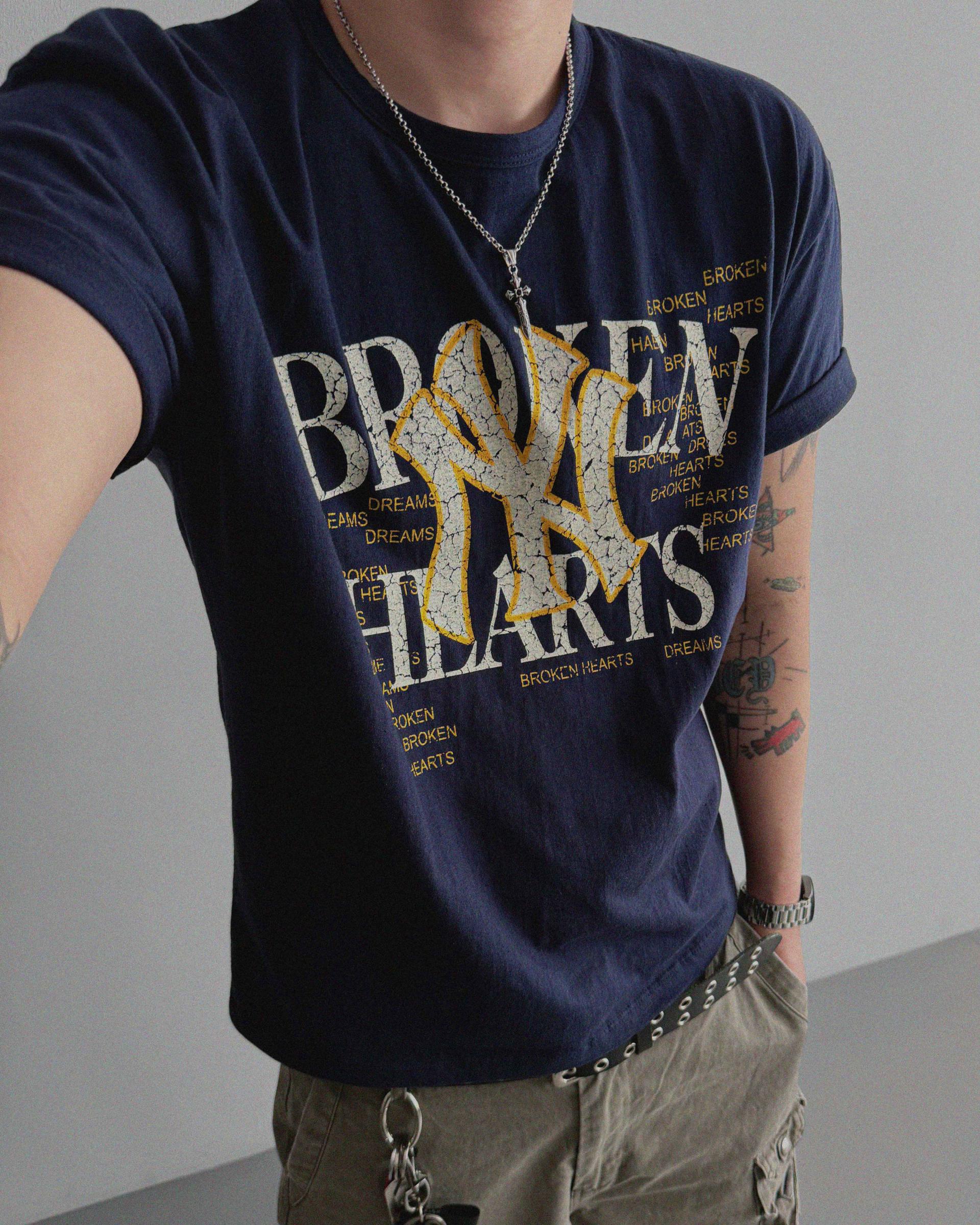 Broken crop half t