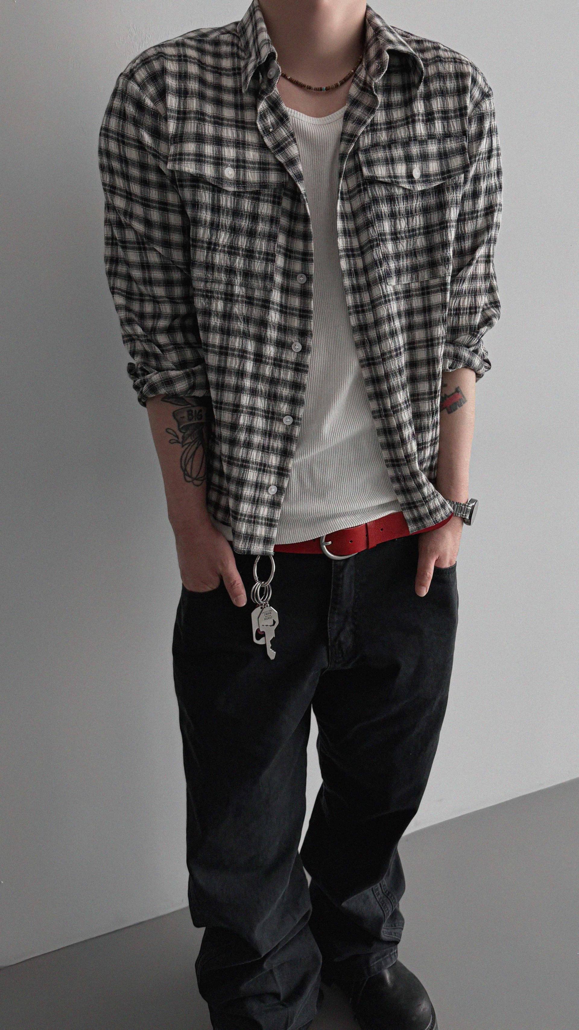 Double pocket curved flare pants