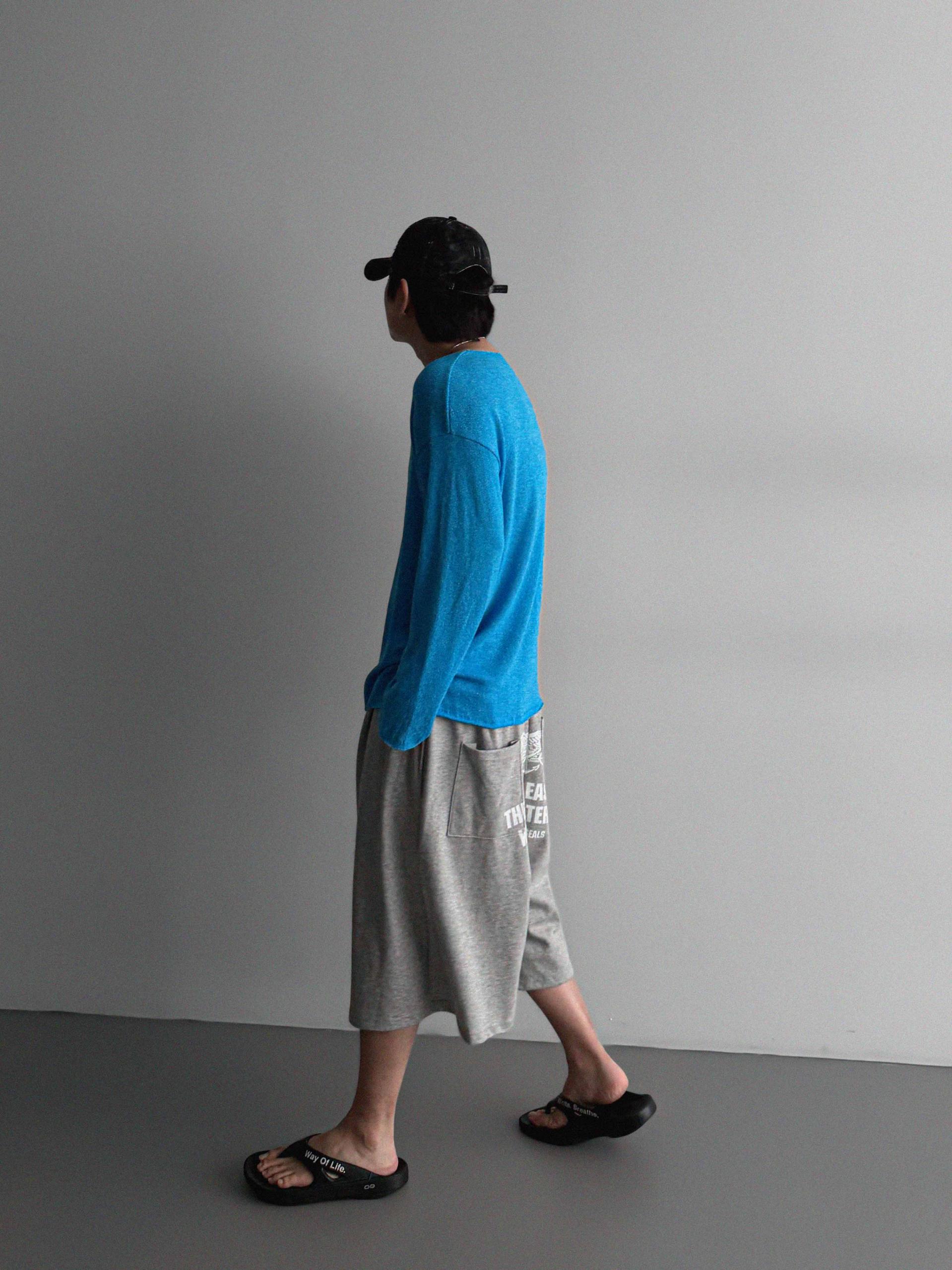 Linen v neck cut out knit