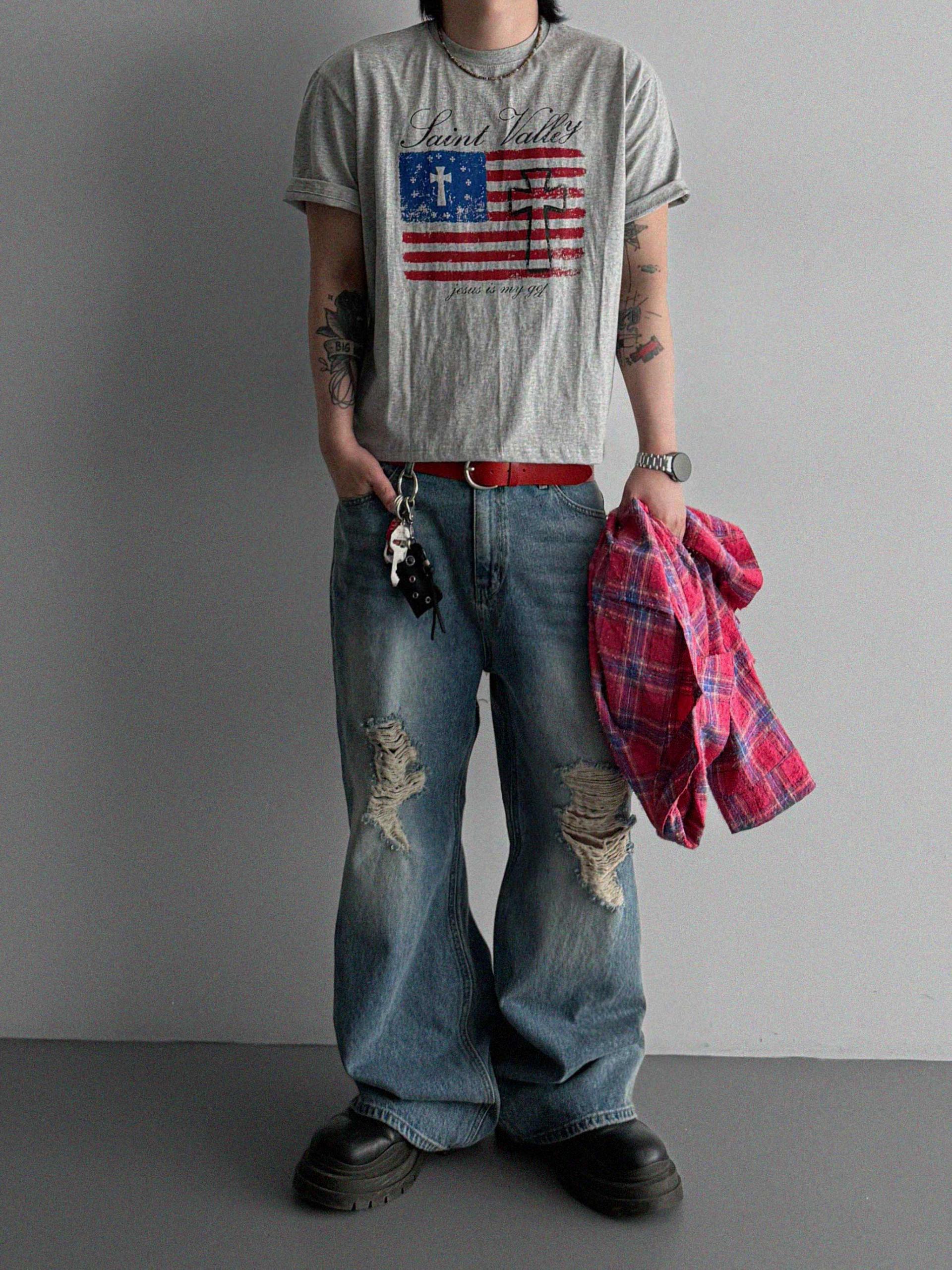Destroyed flare denim pants