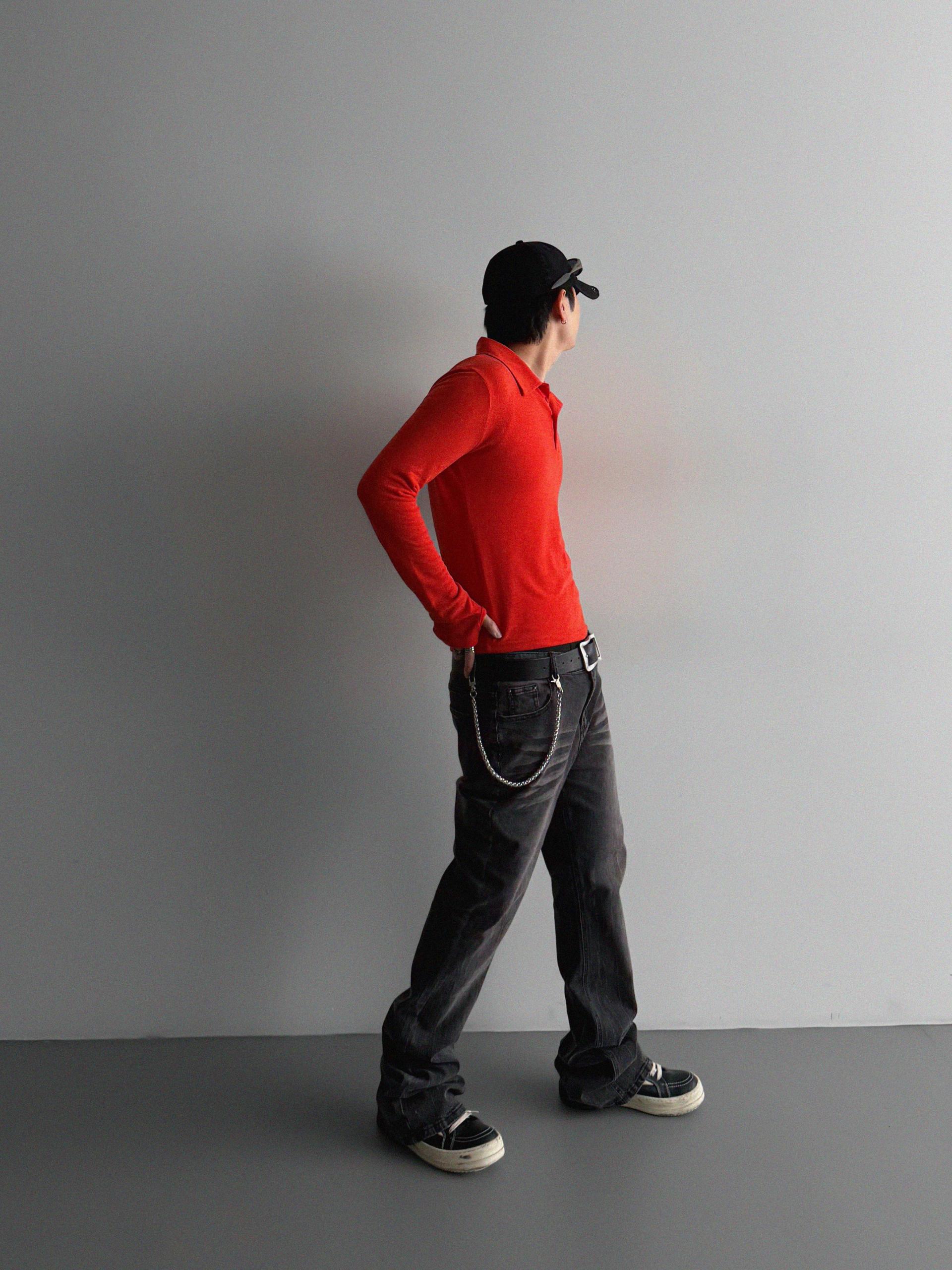 Slack sagging flare black jean