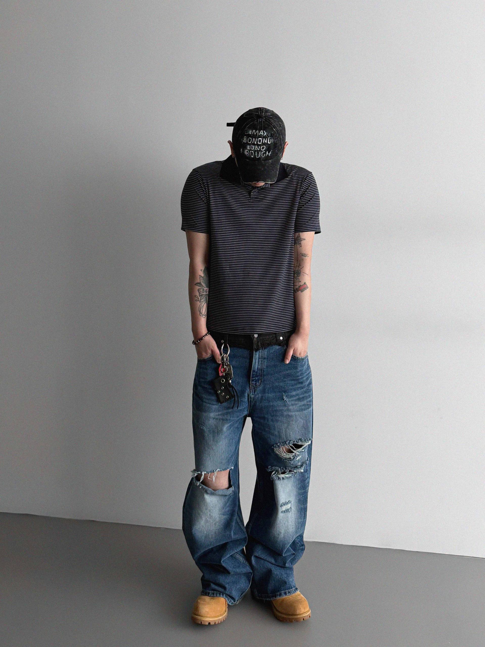 Cult collar half t