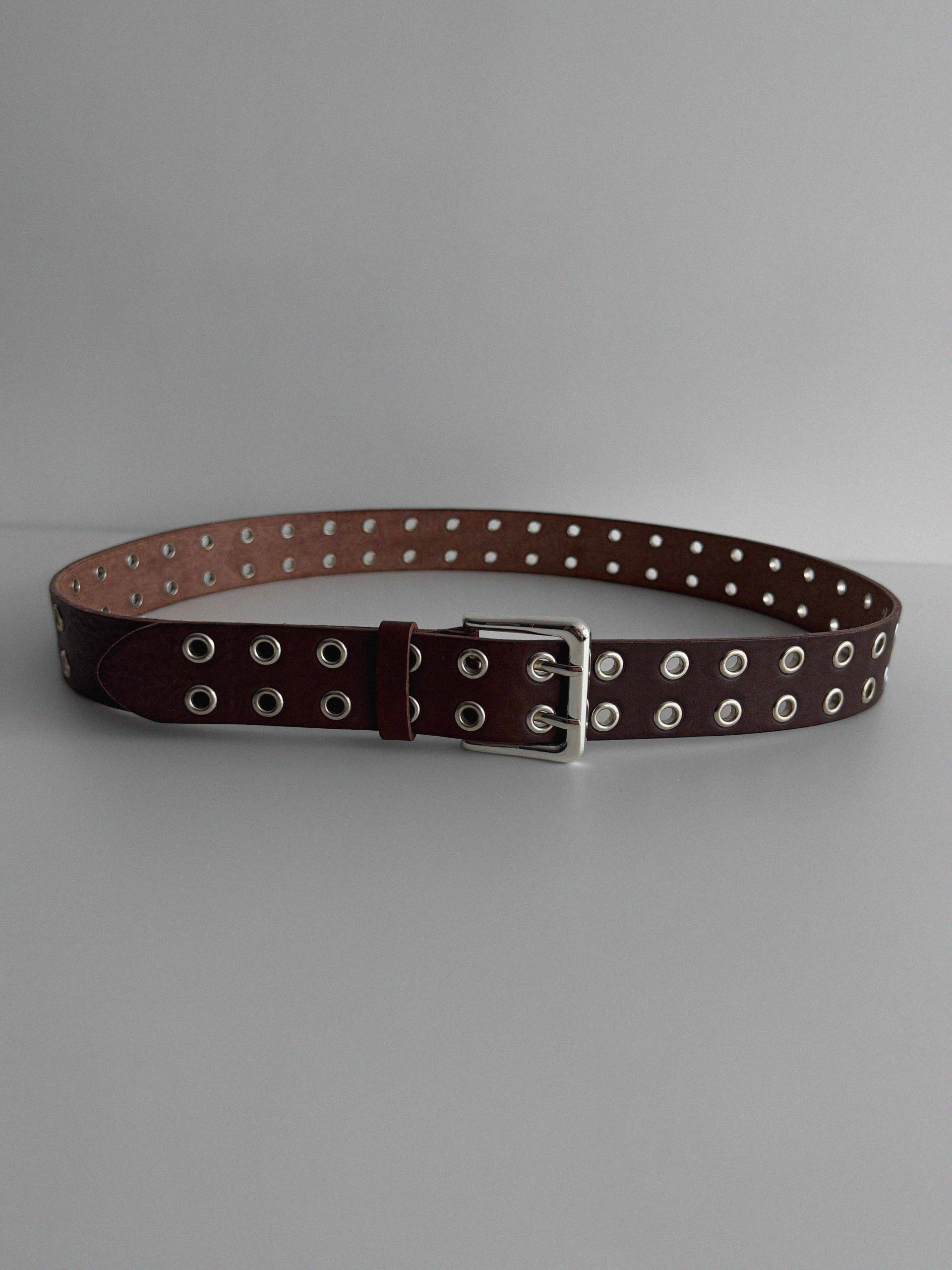 Double eyelet 40 belt (5c)