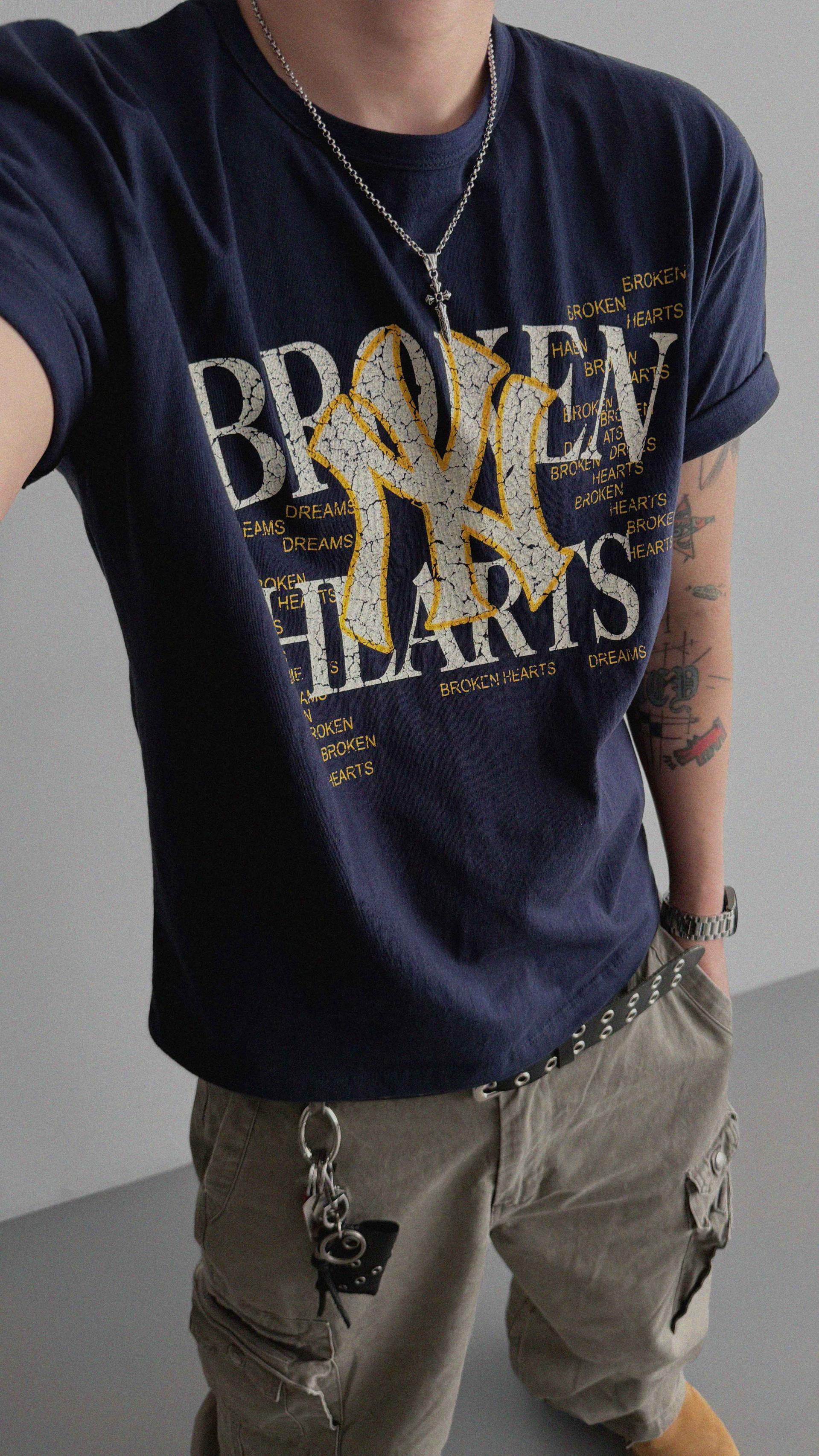 Broken crop half t