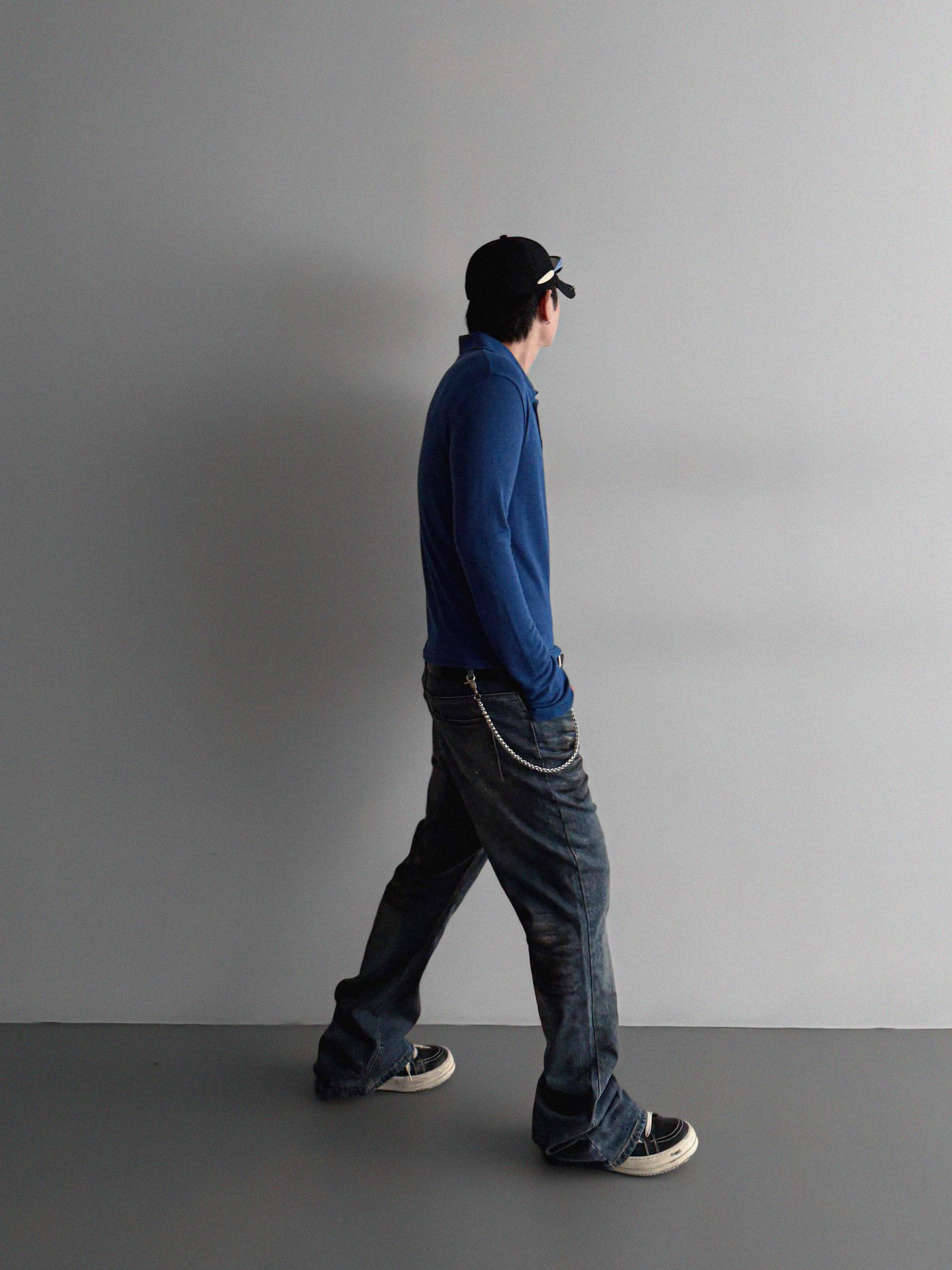 Dirty washed sagging flare jeans