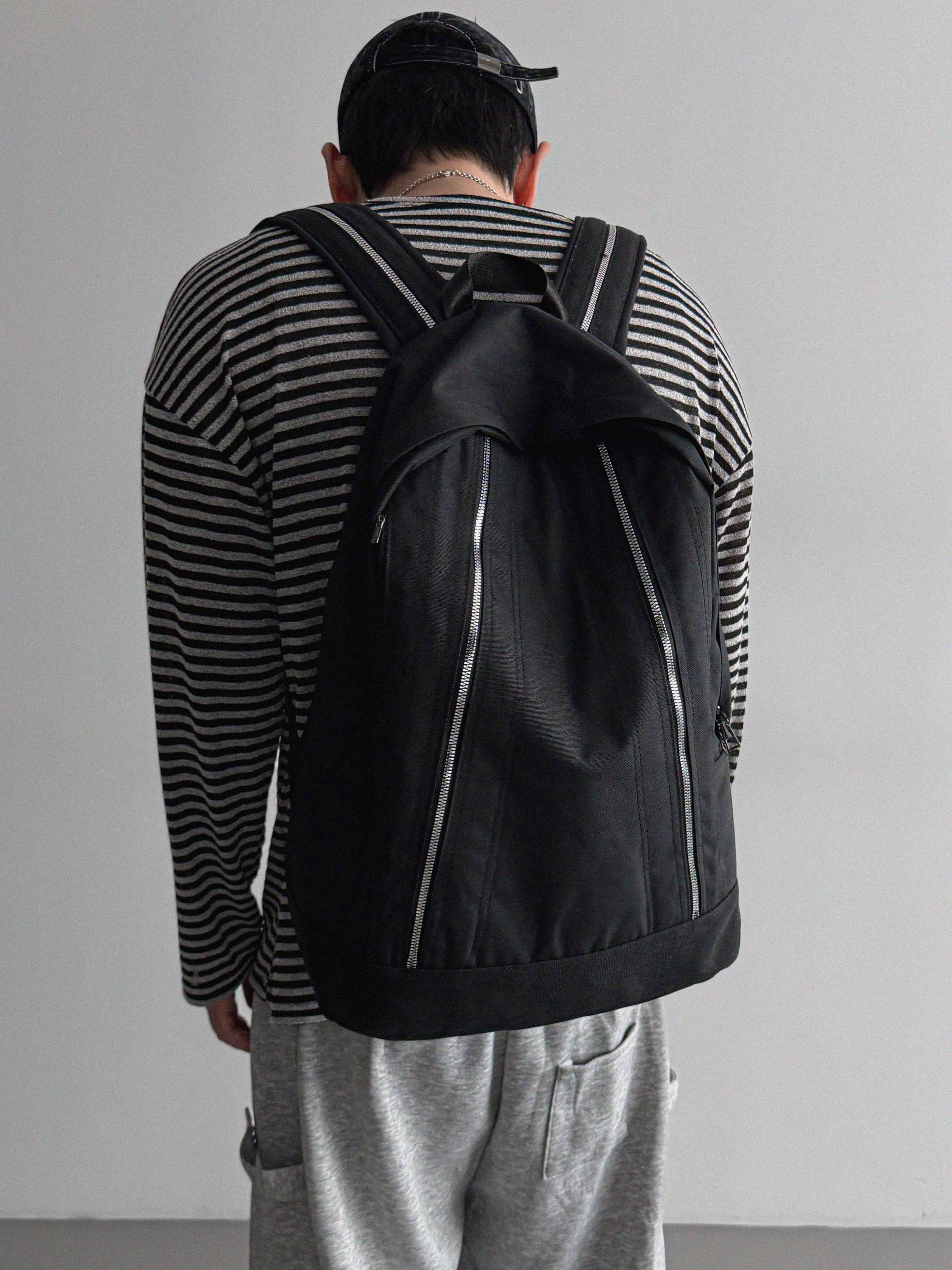Zipper vintage back pack