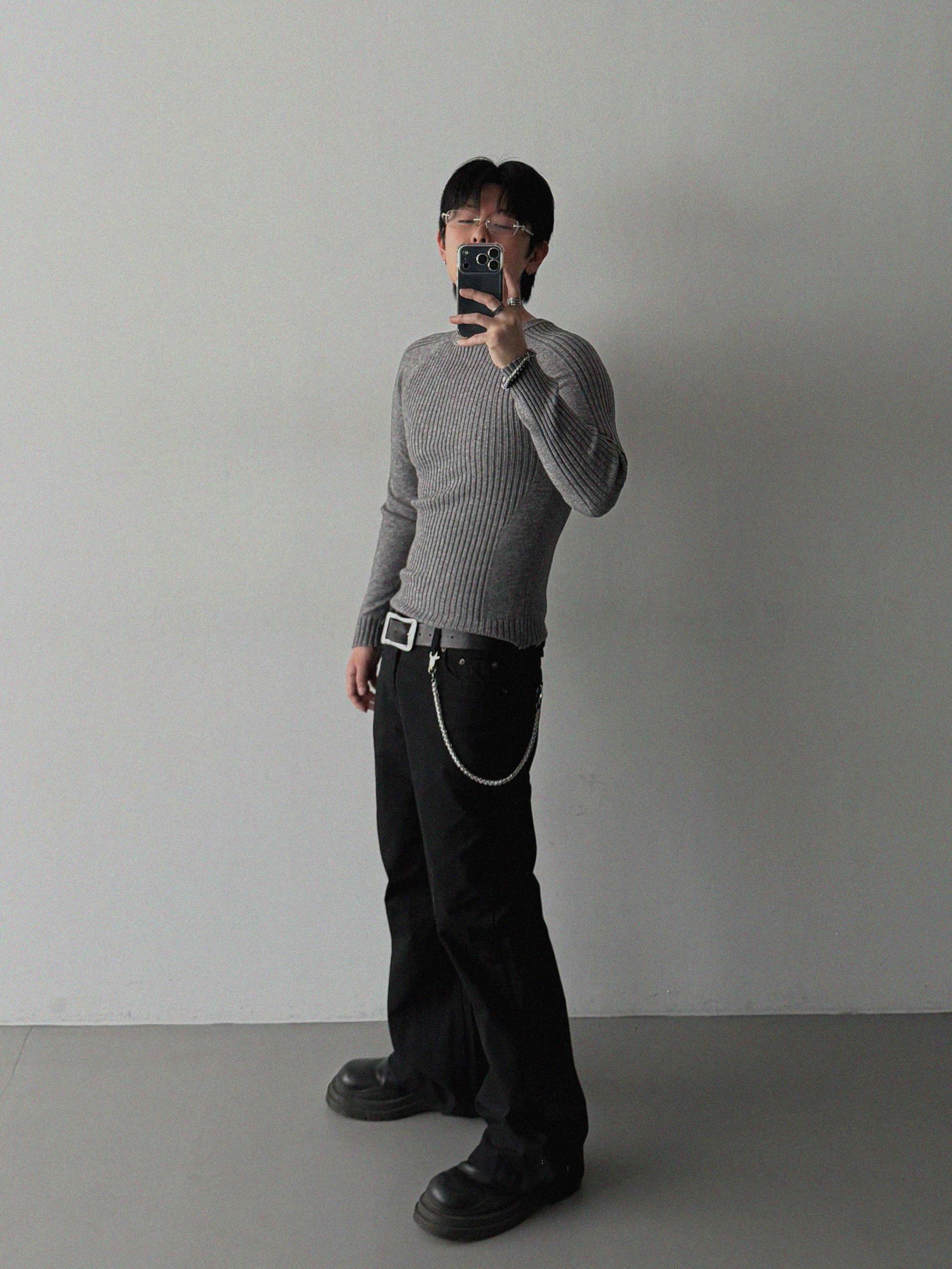 Irregular ribbed raglan muscle knit