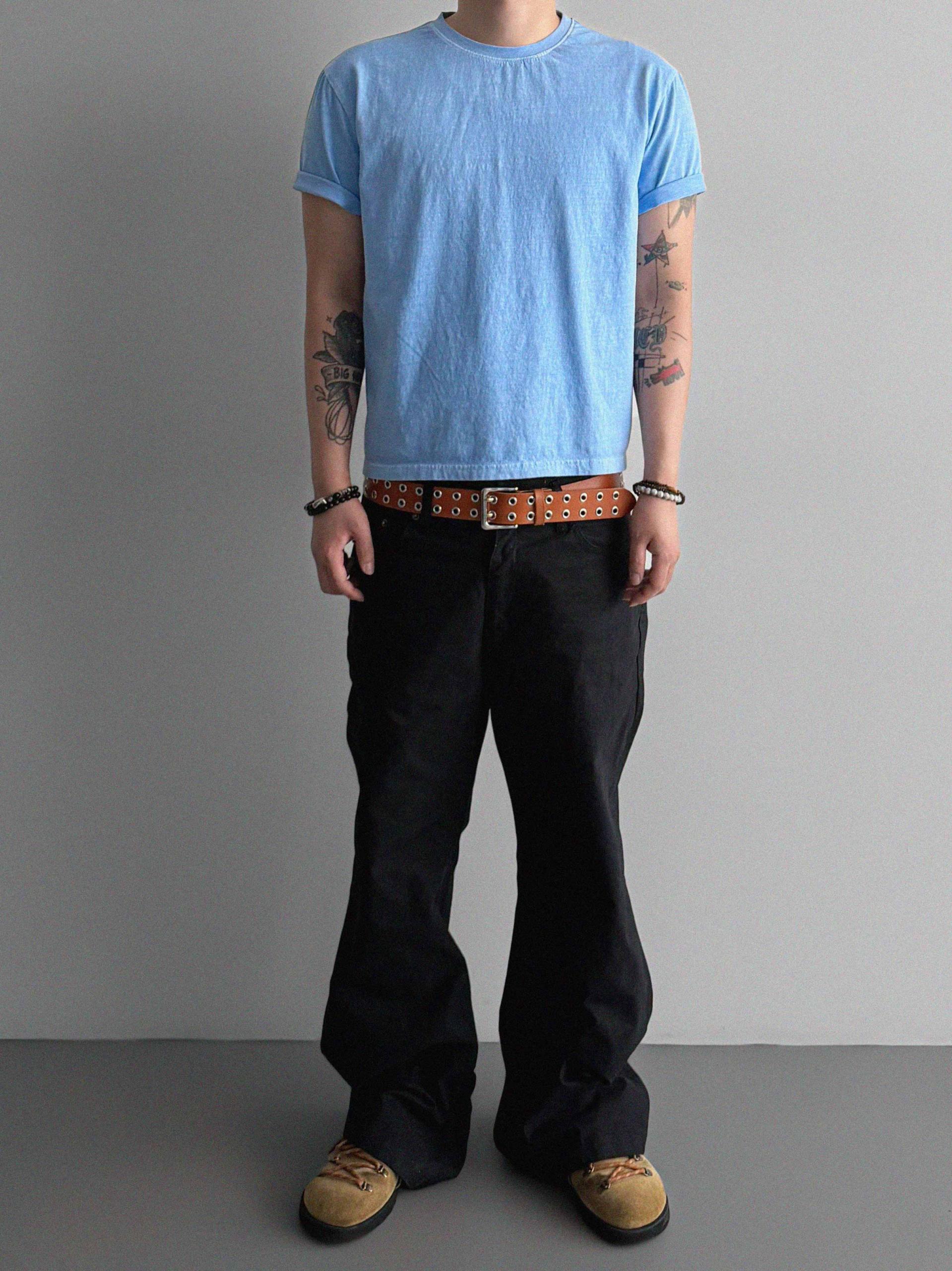 Fade pigment crop half t