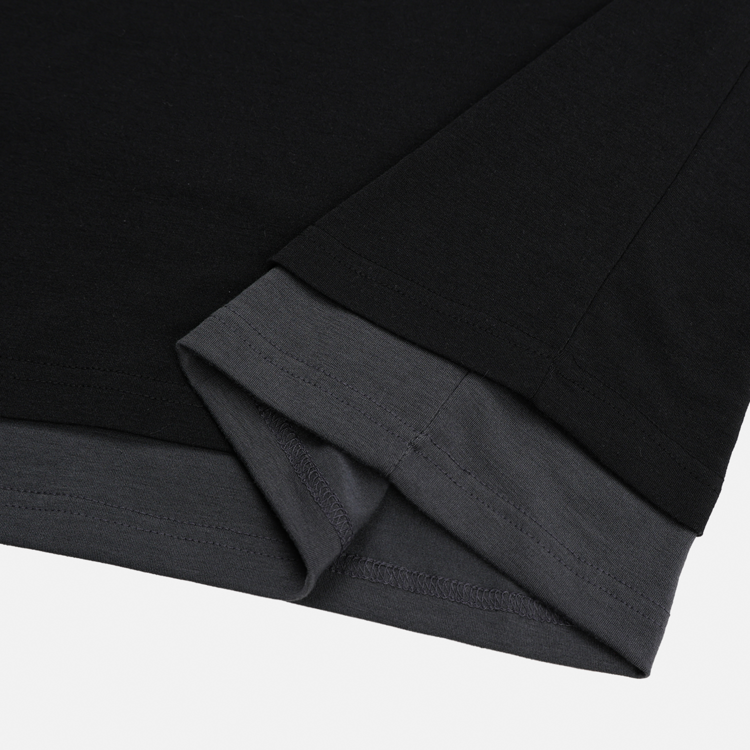 Buckle henley neck layered crop t