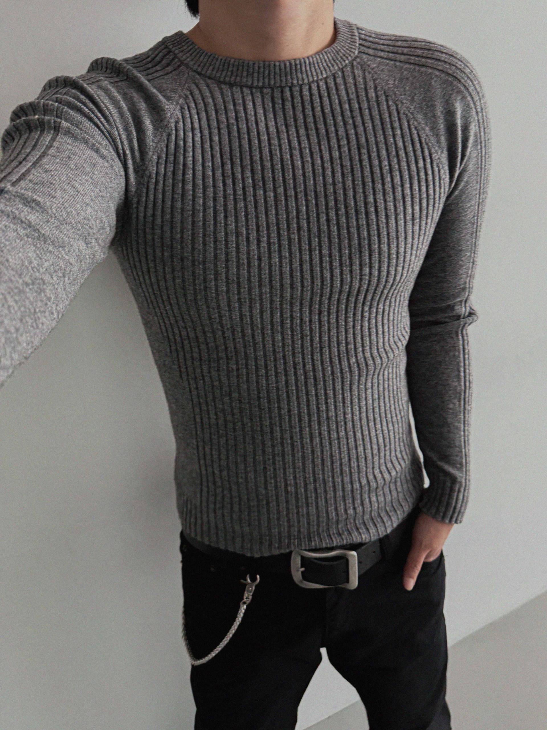 Irregular ribbed raglan muscle knit