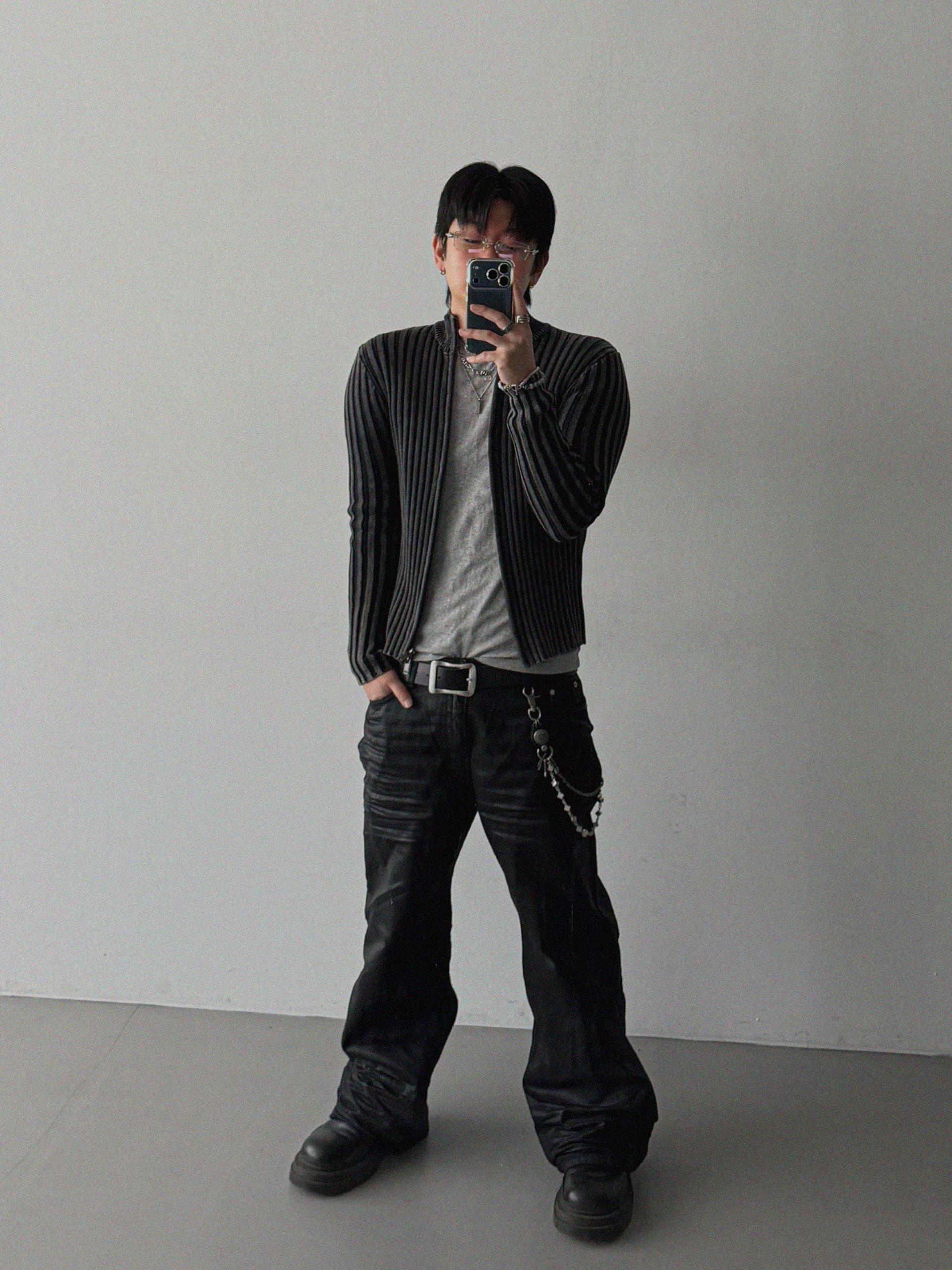 Pigment ribbed muscle knit zip-up