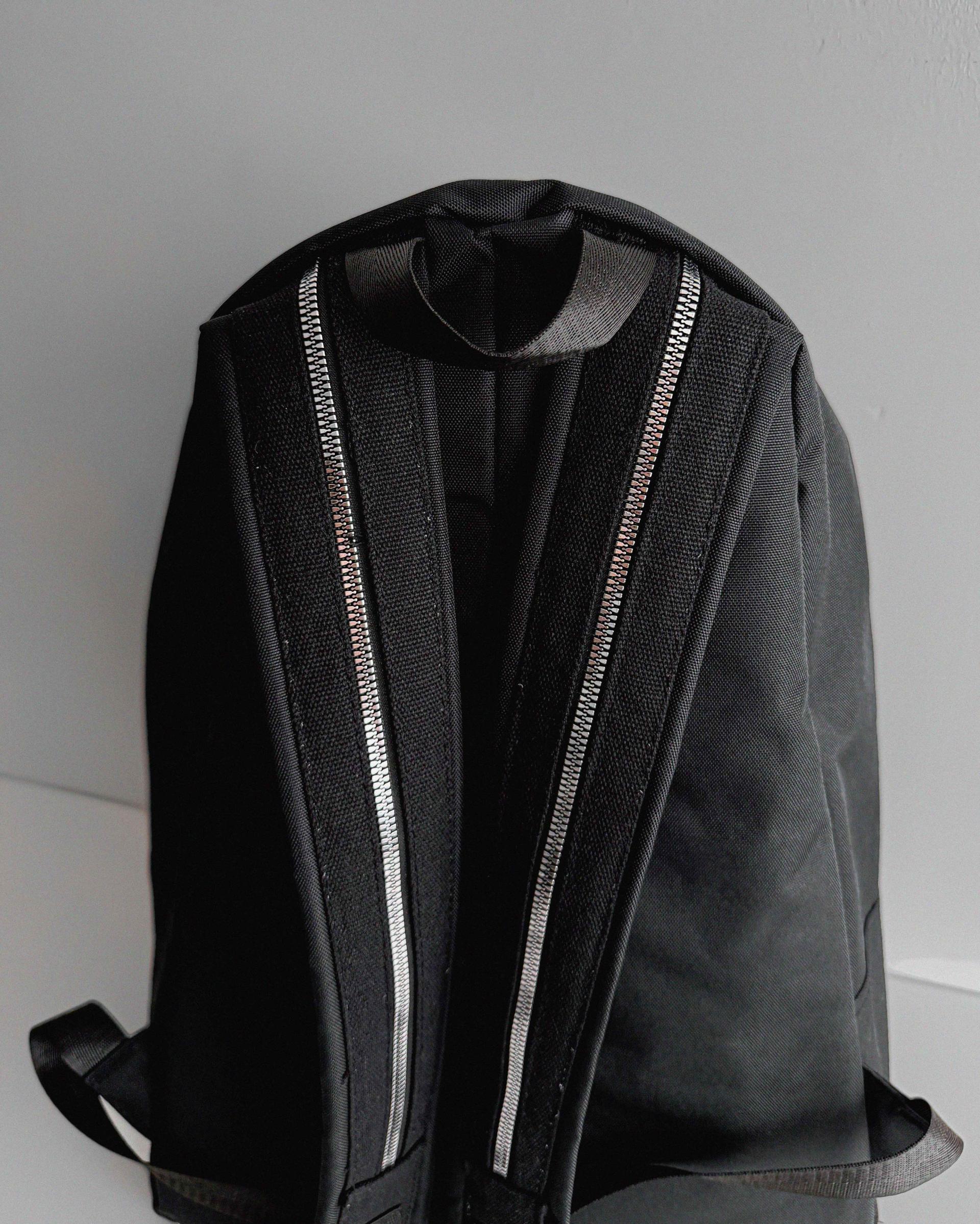 Zipper vintage back pack