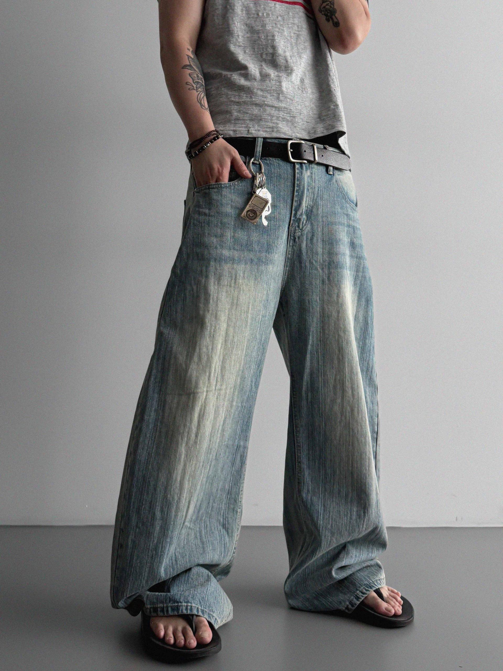 Striped washed curved denim pants