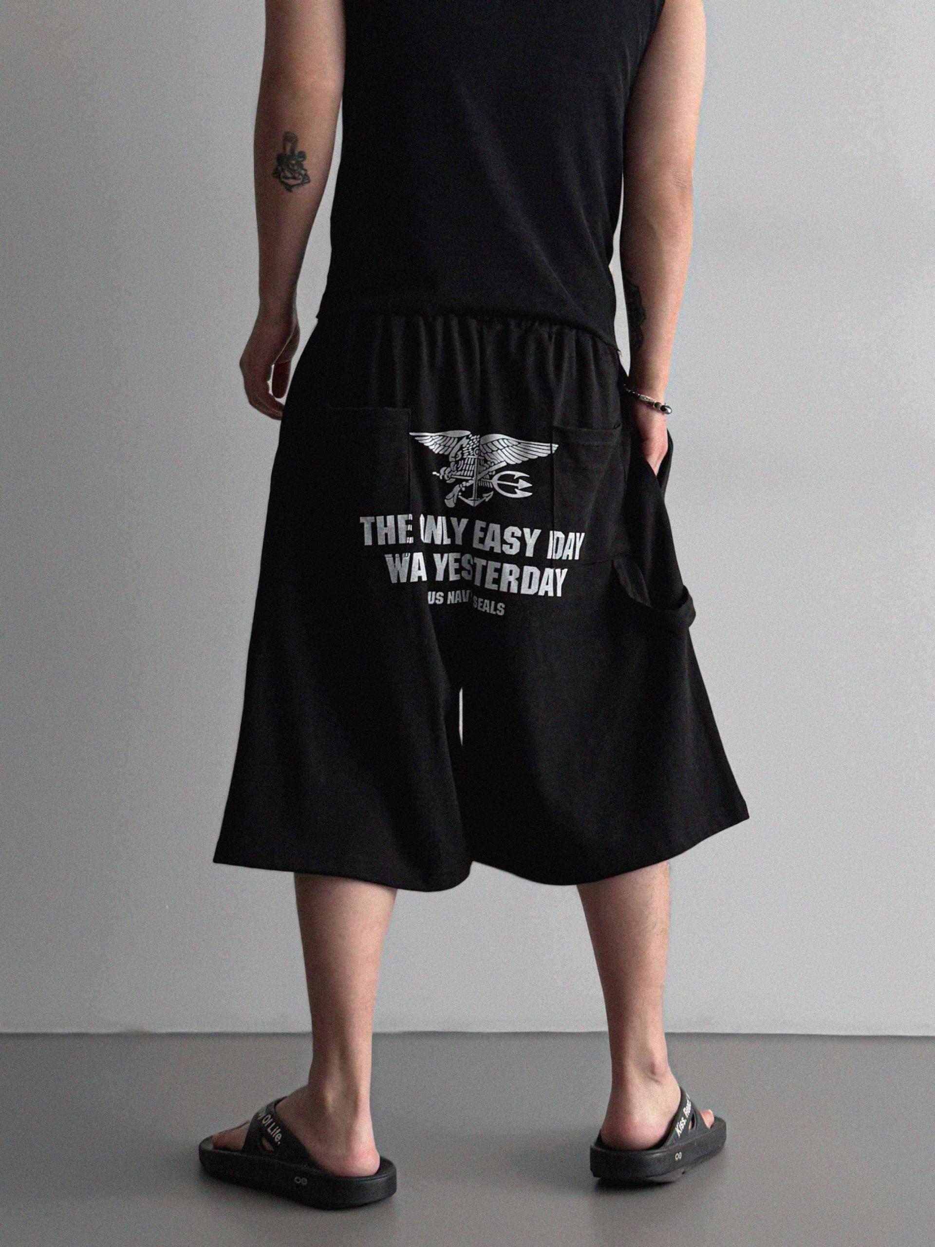 SEAL bermuda sweat pants