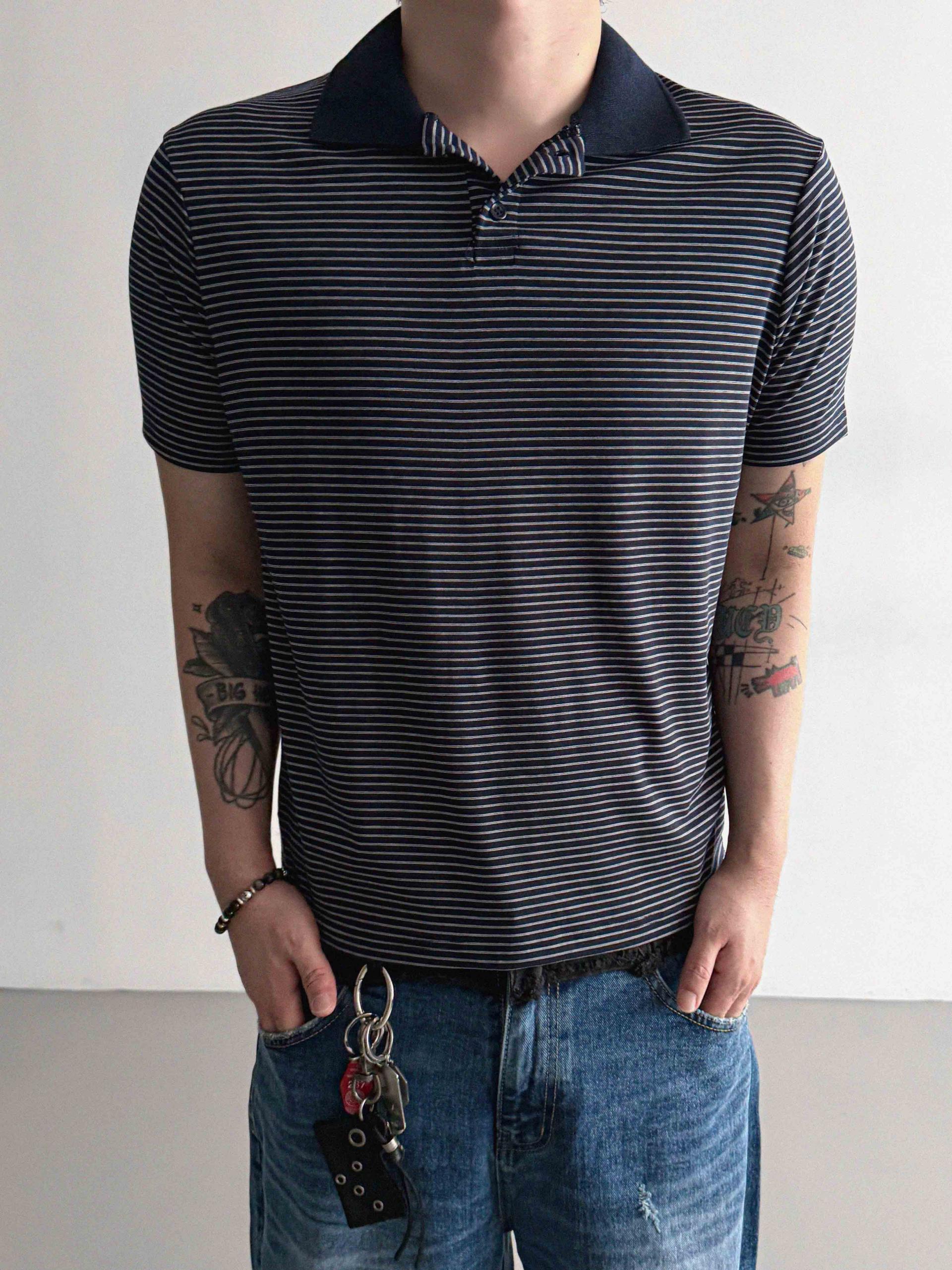 Cult collar half t