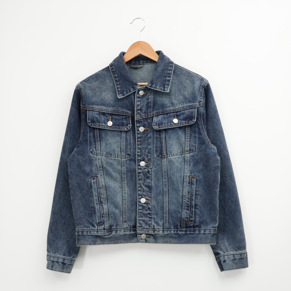 Minimal basic crop denim jacket