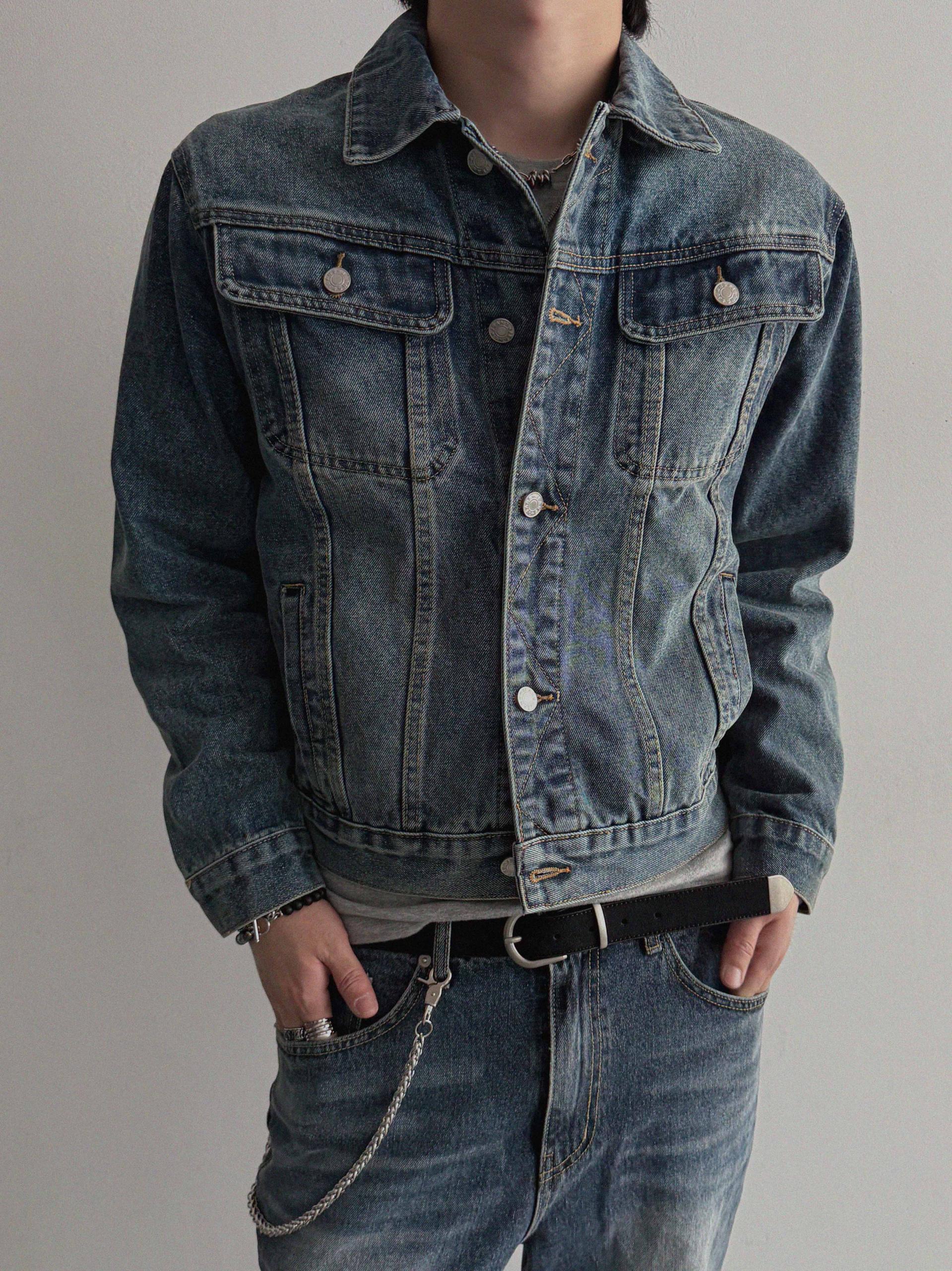 Minimal basic crop denim jacket