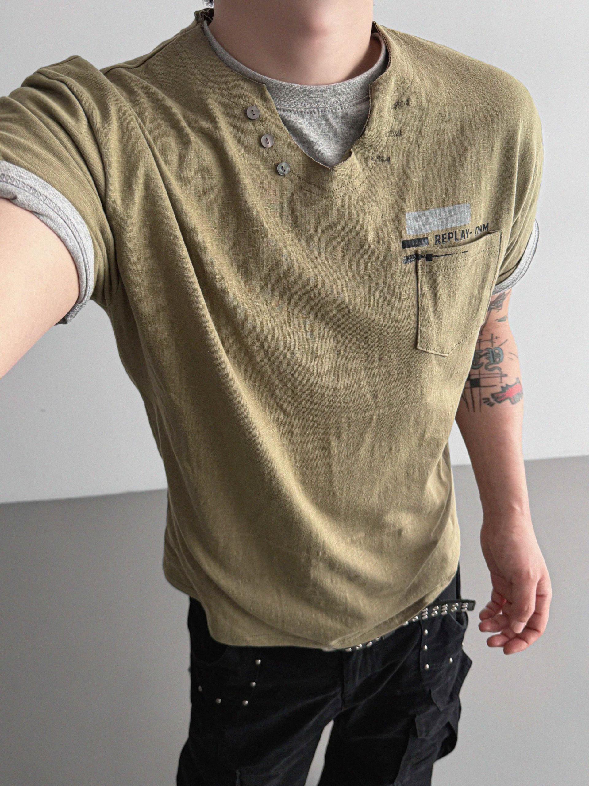 Smith cutoff v-neck half t